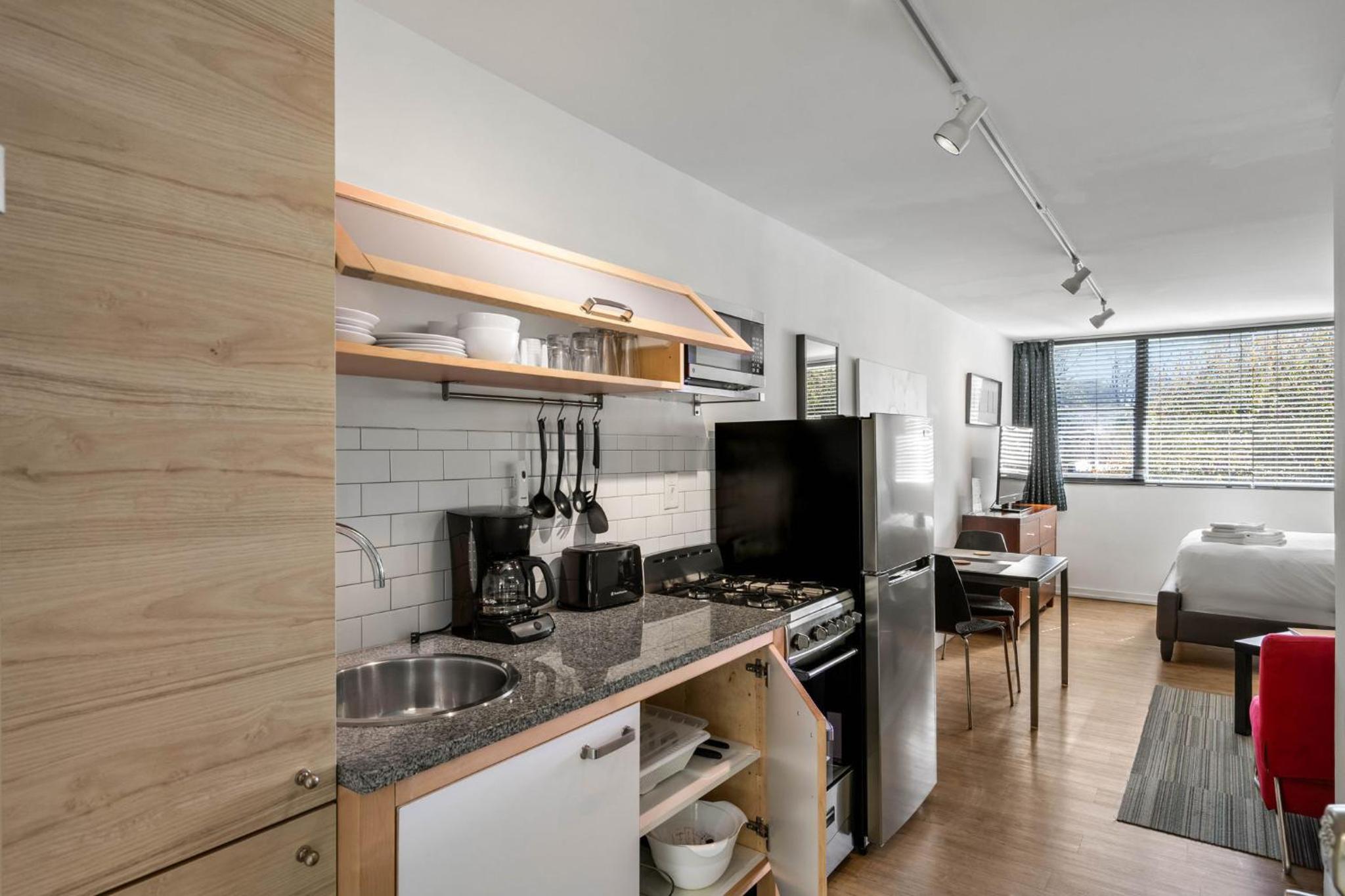'Chic Premium' Studio Apartment, 47 25th St, 30309 - Photo 8