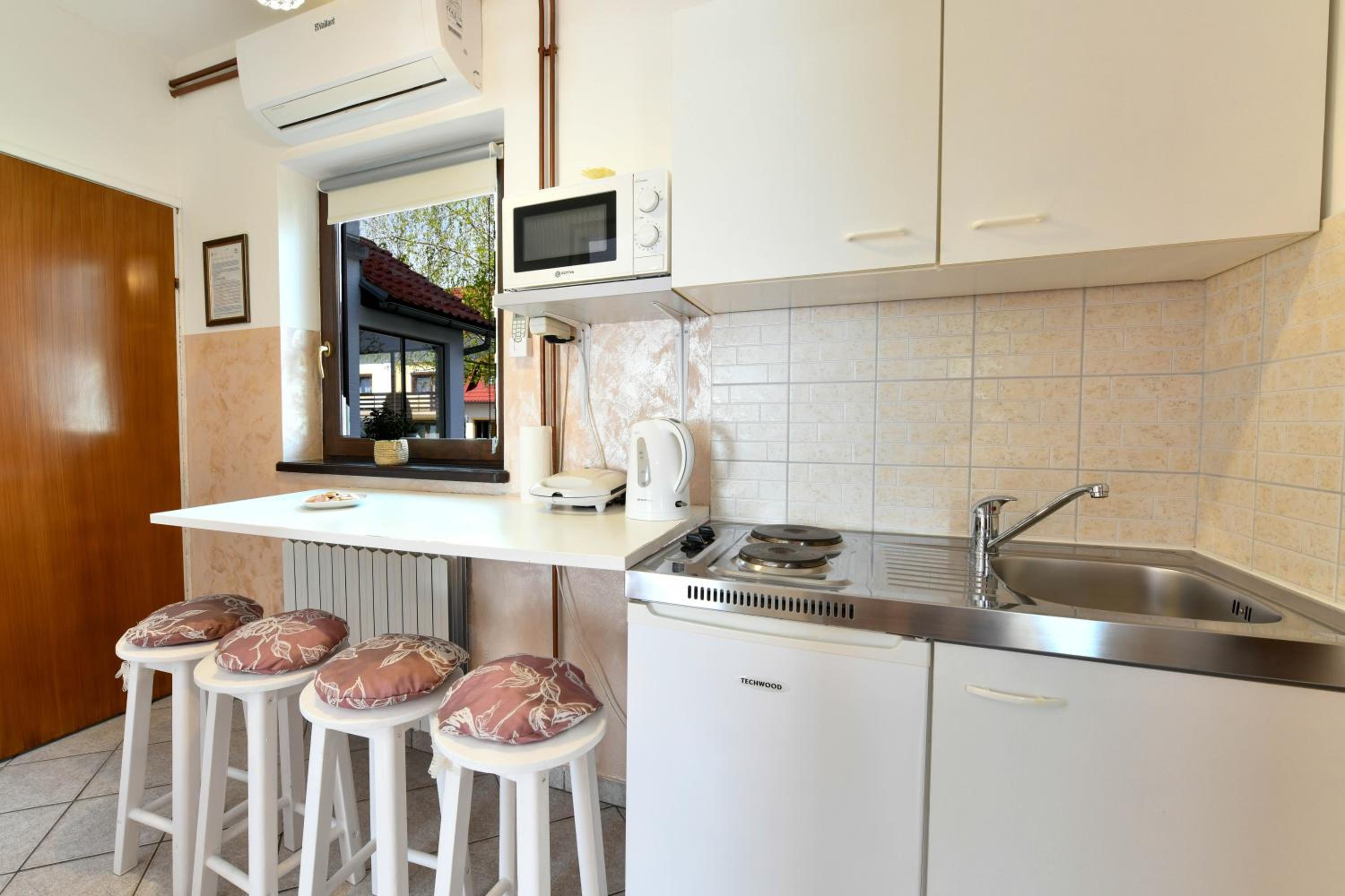 Studio Apartment photo 3