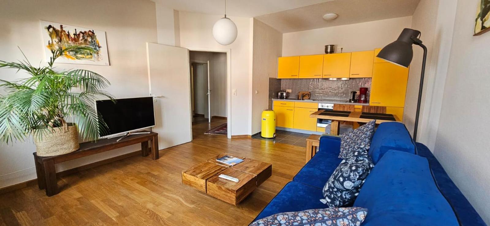 One-Bedroom Apartment photo 1