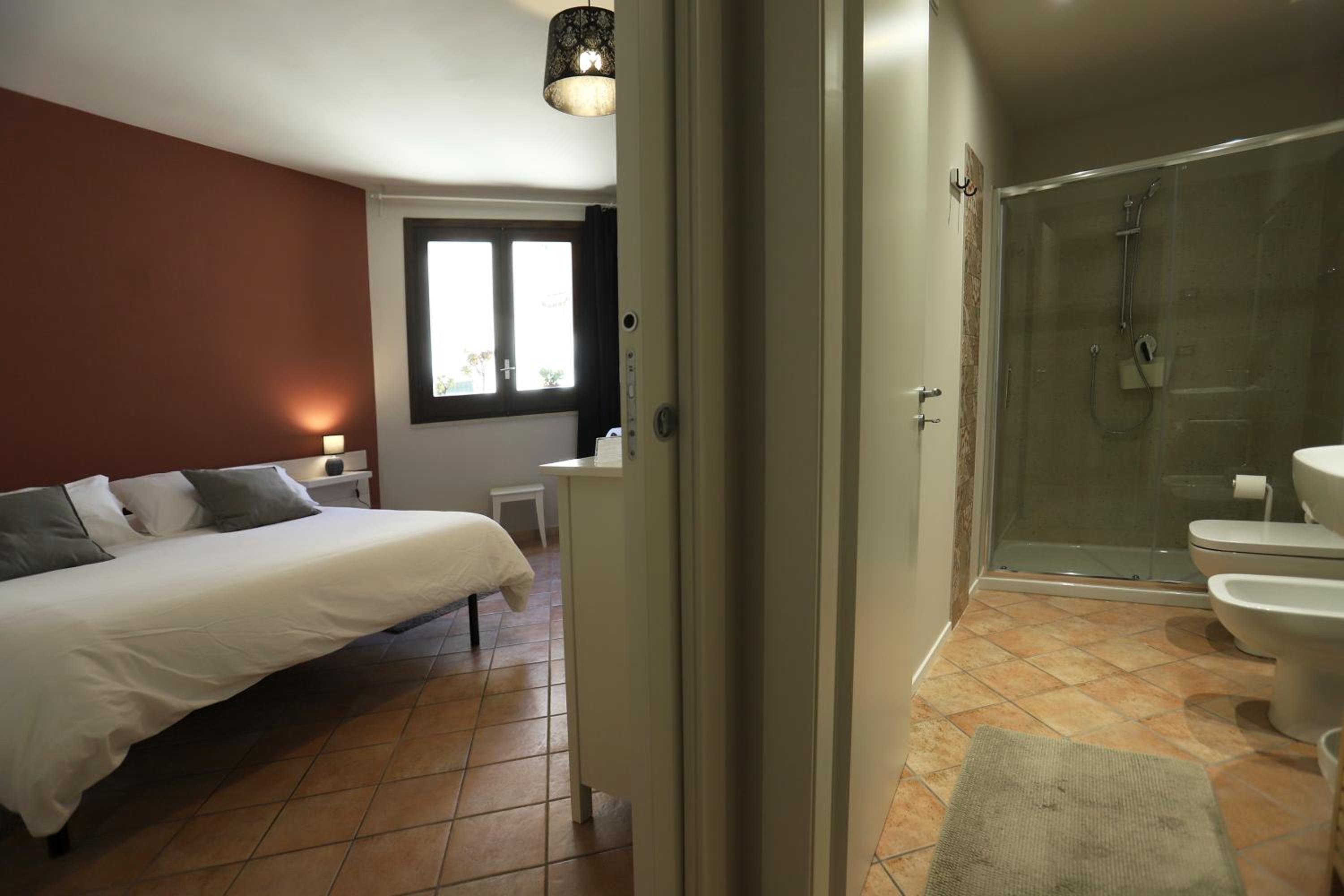 Superior Double Room - Photo 3