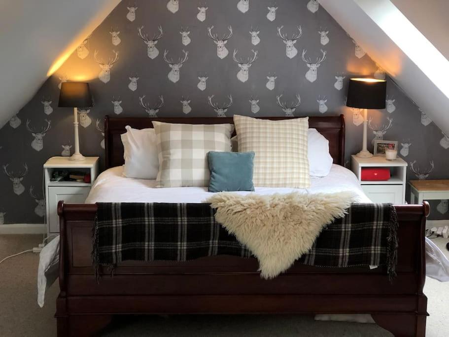 Three-Bedroom House photo 1
