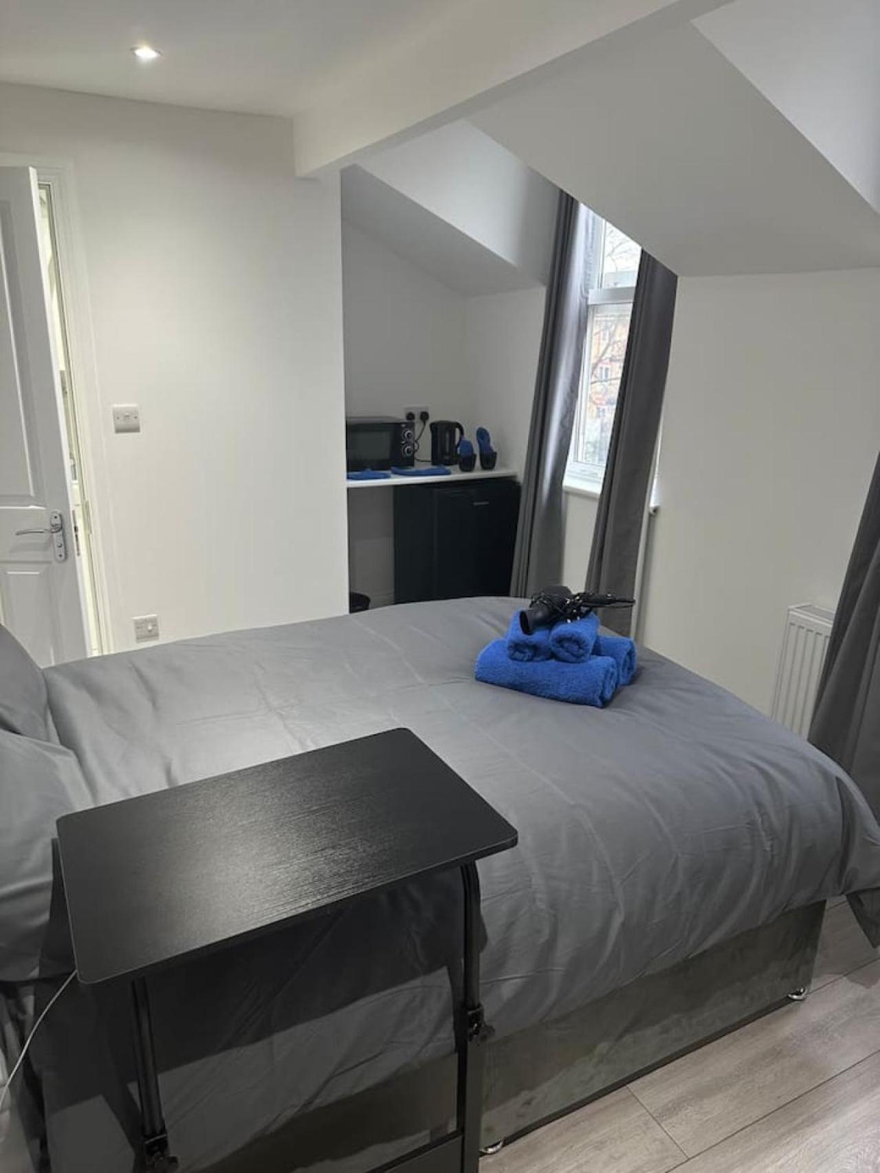 Double Room with Private Bathroom photo 3