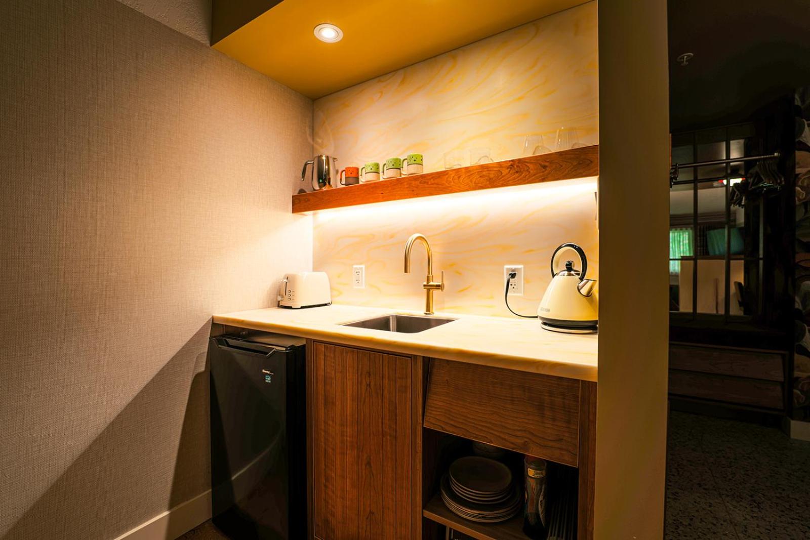 King Kitchenette photo 2