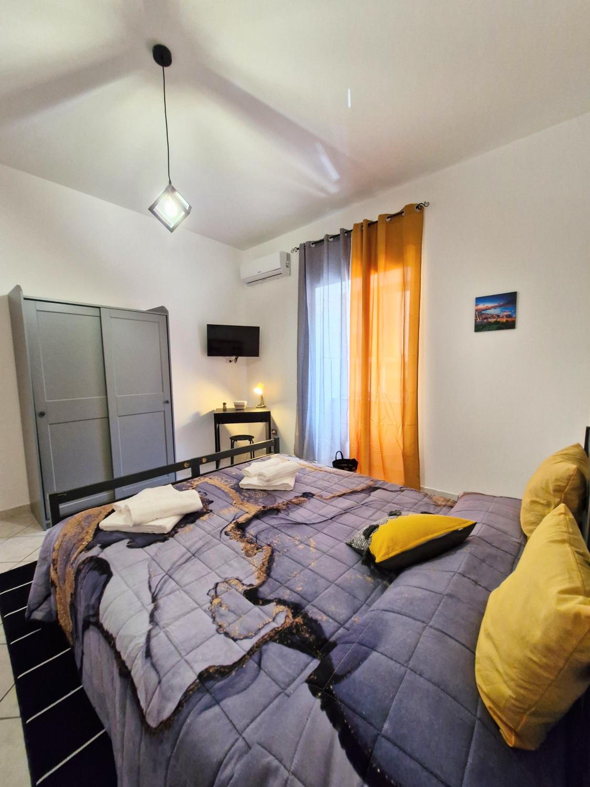 Double Room with Shared Bathroom