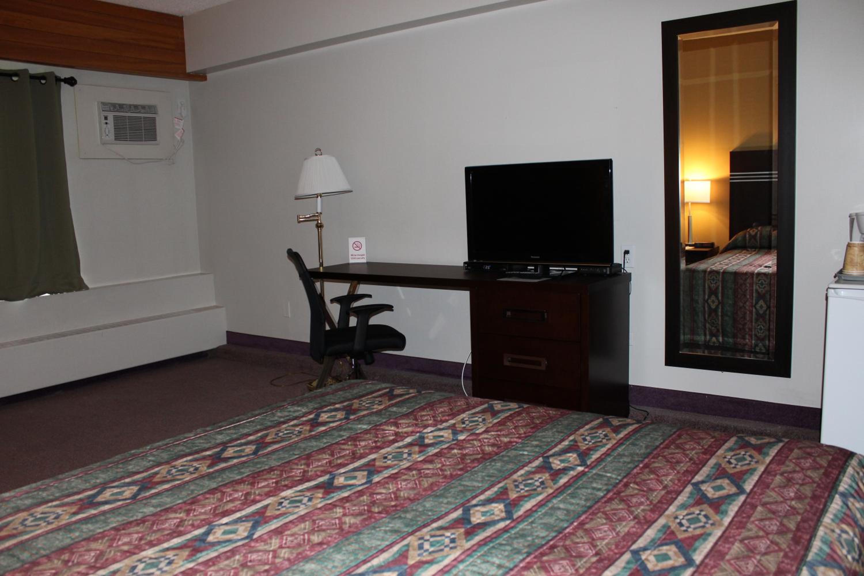 Queen Room photo 3