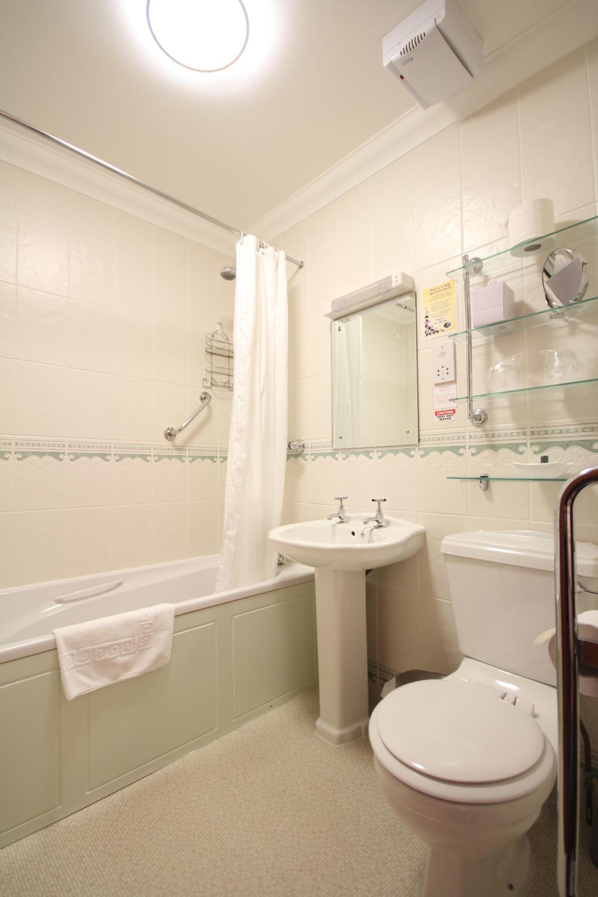 Standard Single Room photo 2