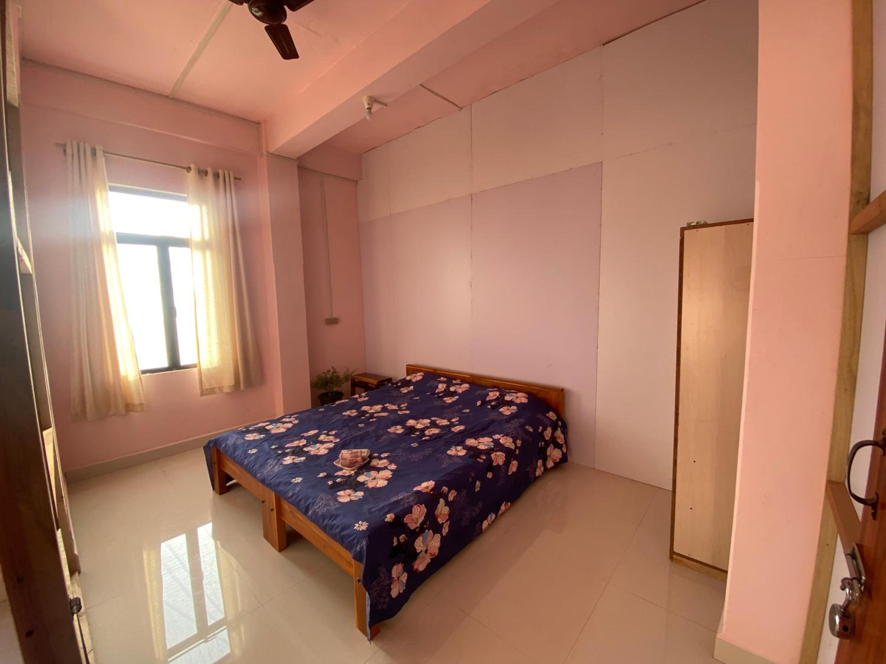 Double or Twin Room photo 3
