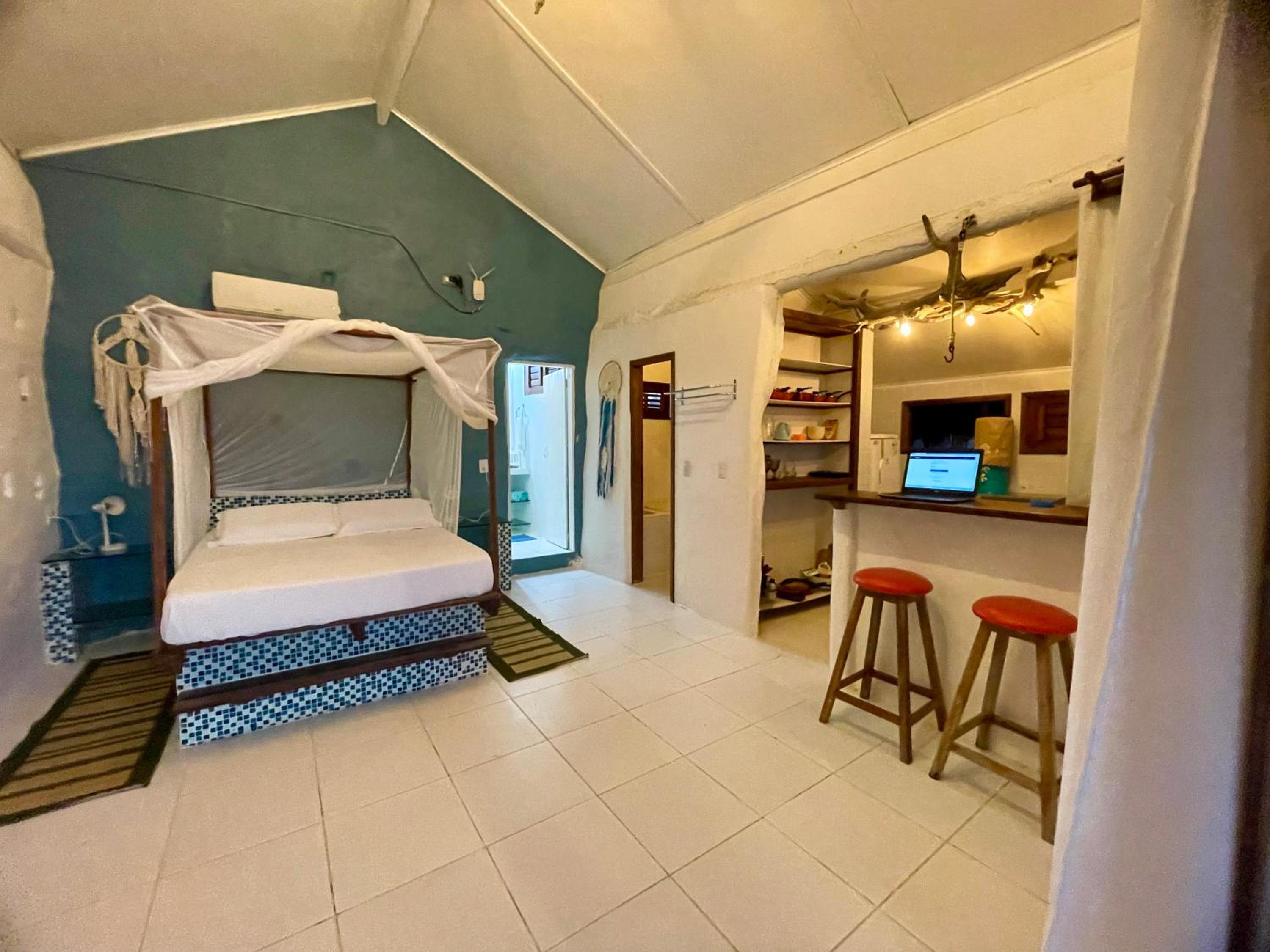 Bungalow - Beach Front - Photo 8