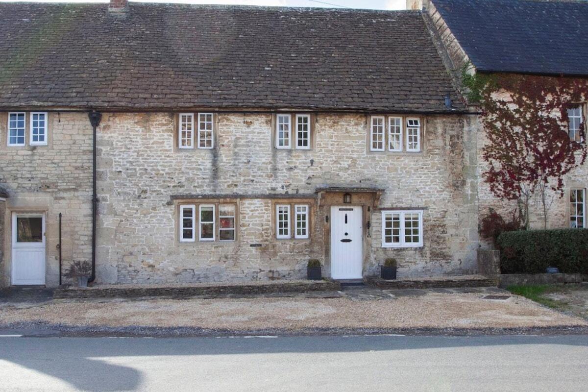 Four-Bedroom House photo 2