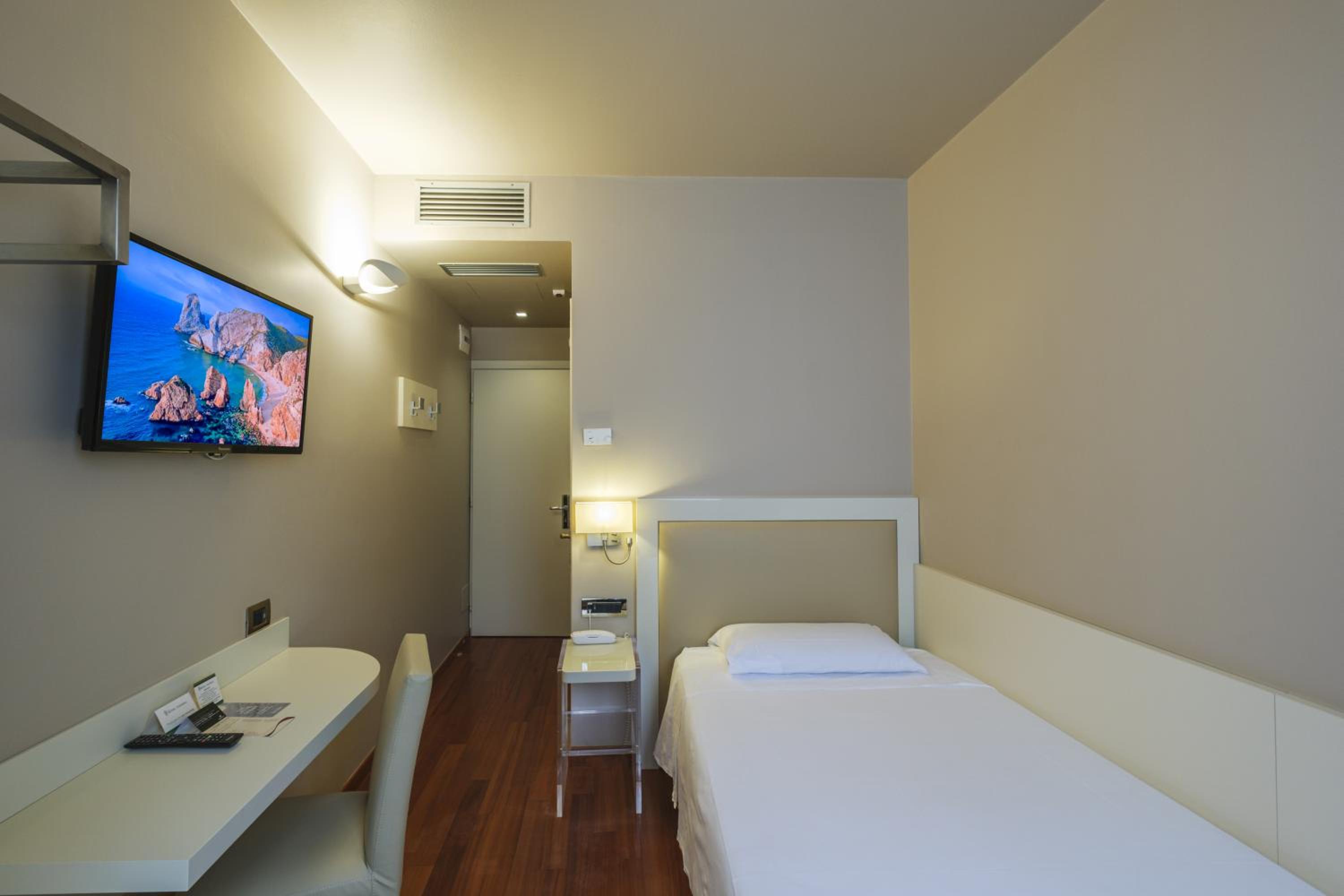 Single Room photo 1