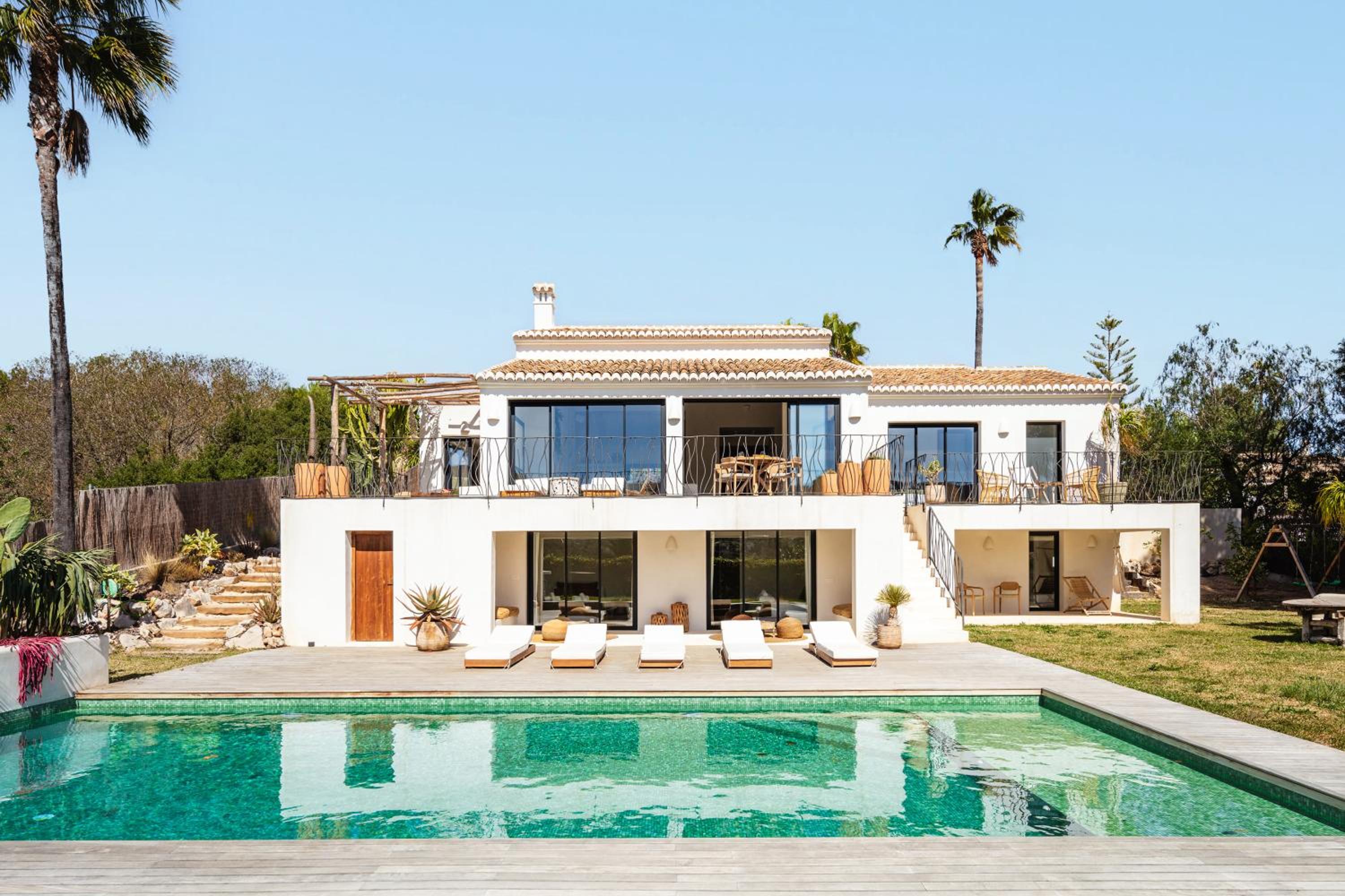 Villa photo 2