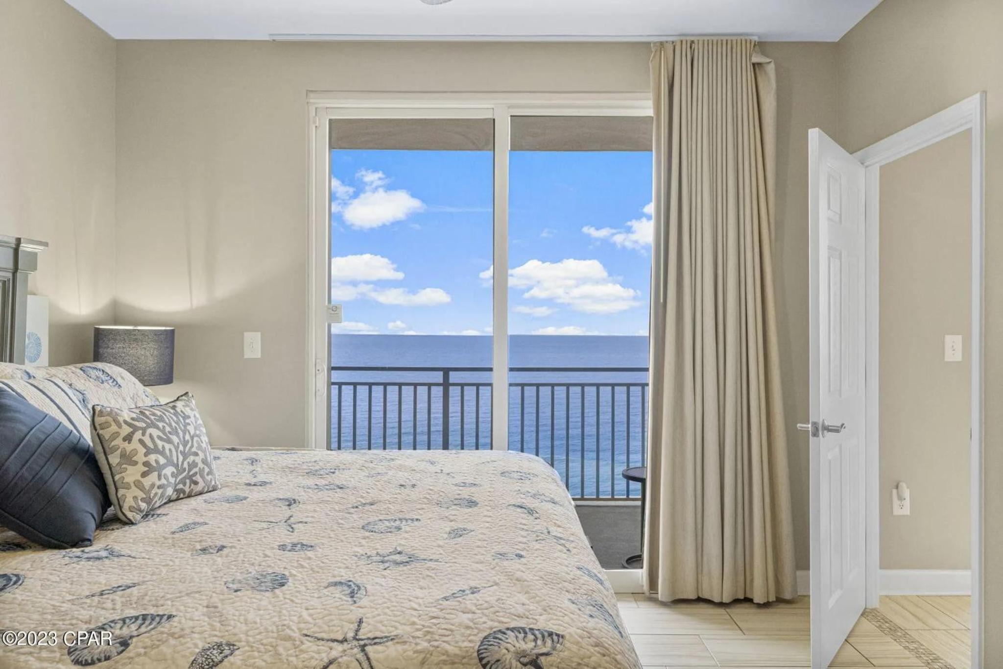 Apartment with Sea View photo 3