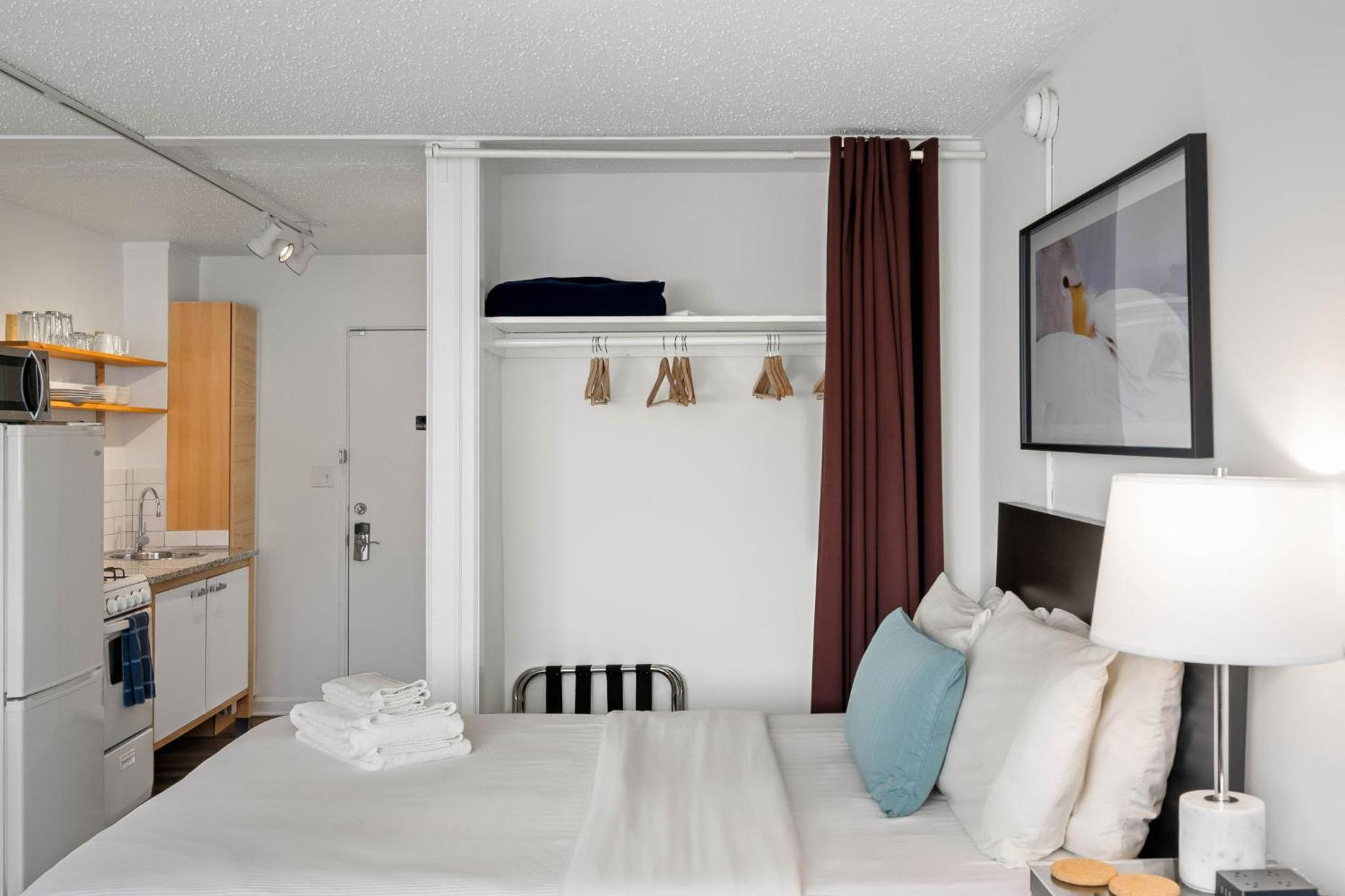 'Cool Classic' Studio Apartment, 47 25th St, 30309 - Photo 32
