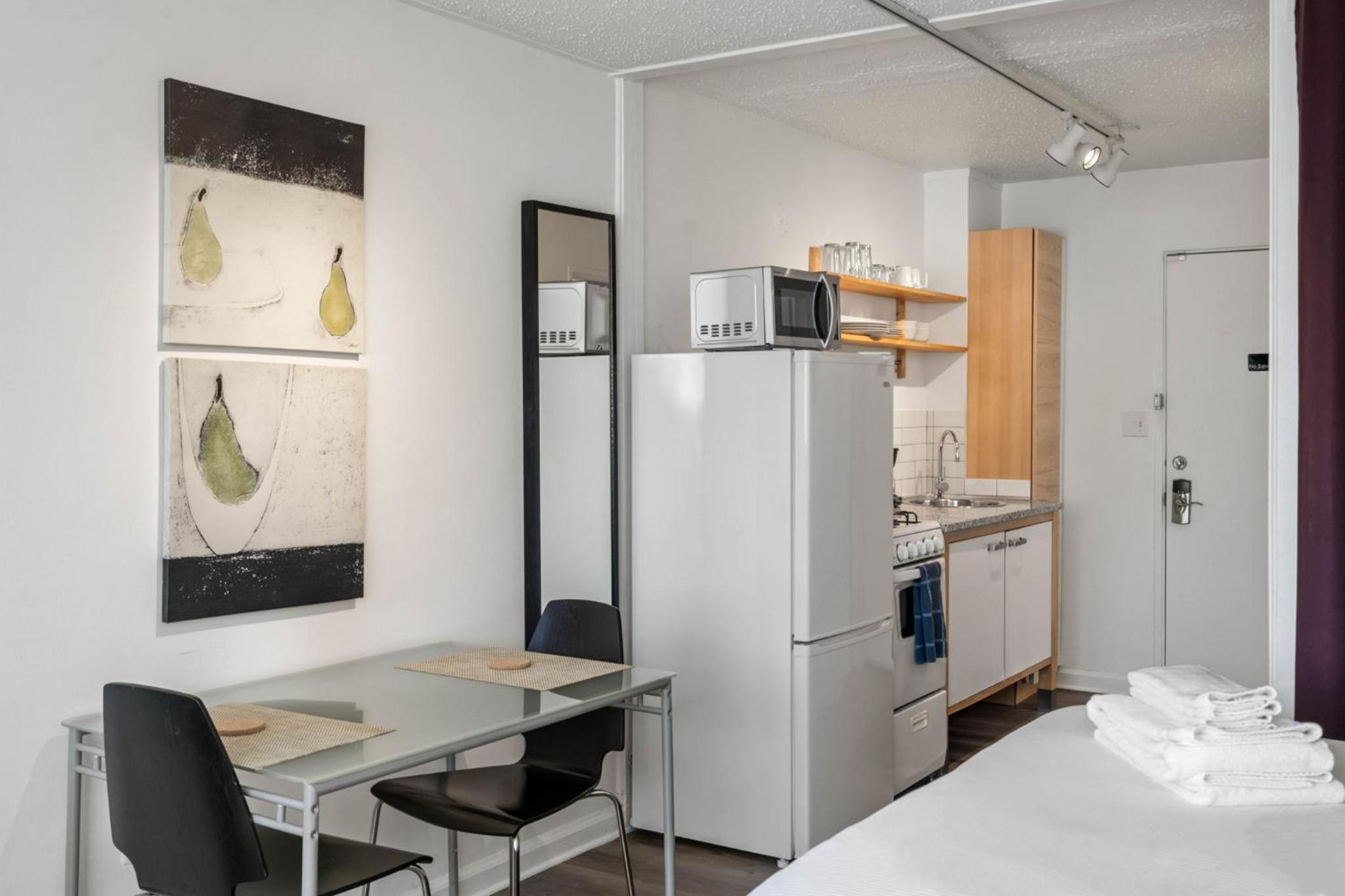 'Cool Classic' Studio Apartment, 47 25th St, 30309 - Photo 10