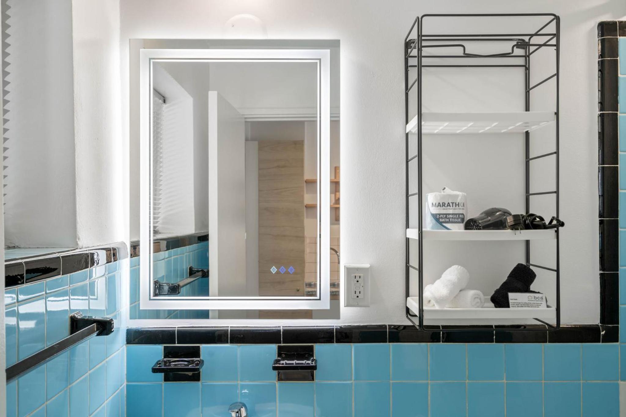 'Cool Classic' Studio Apartment, 47 25th St, 30309 - Photo 11