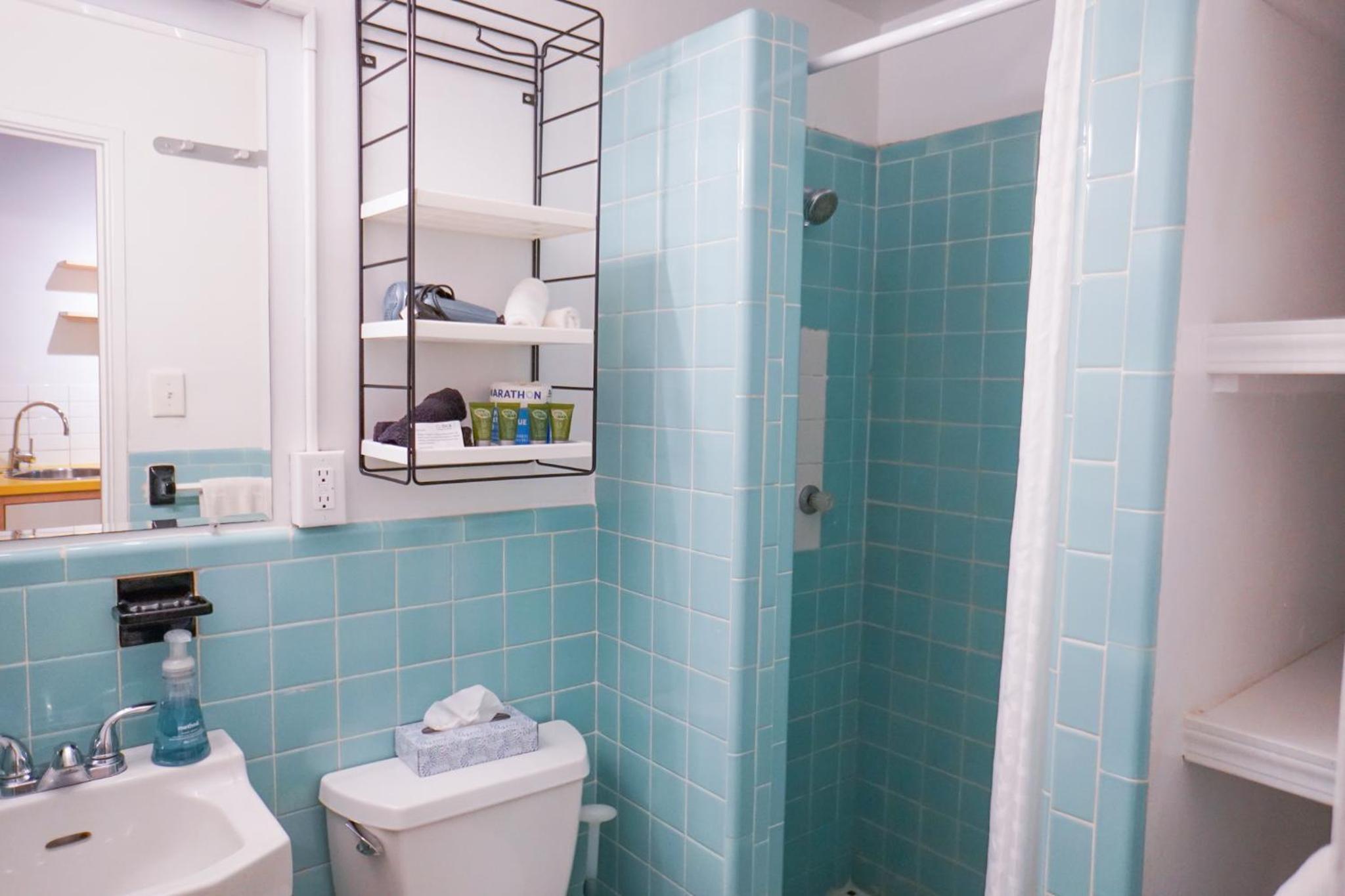 'Cool Classic' Studio Apartment, 47 25th St, 30309 - Photo 13