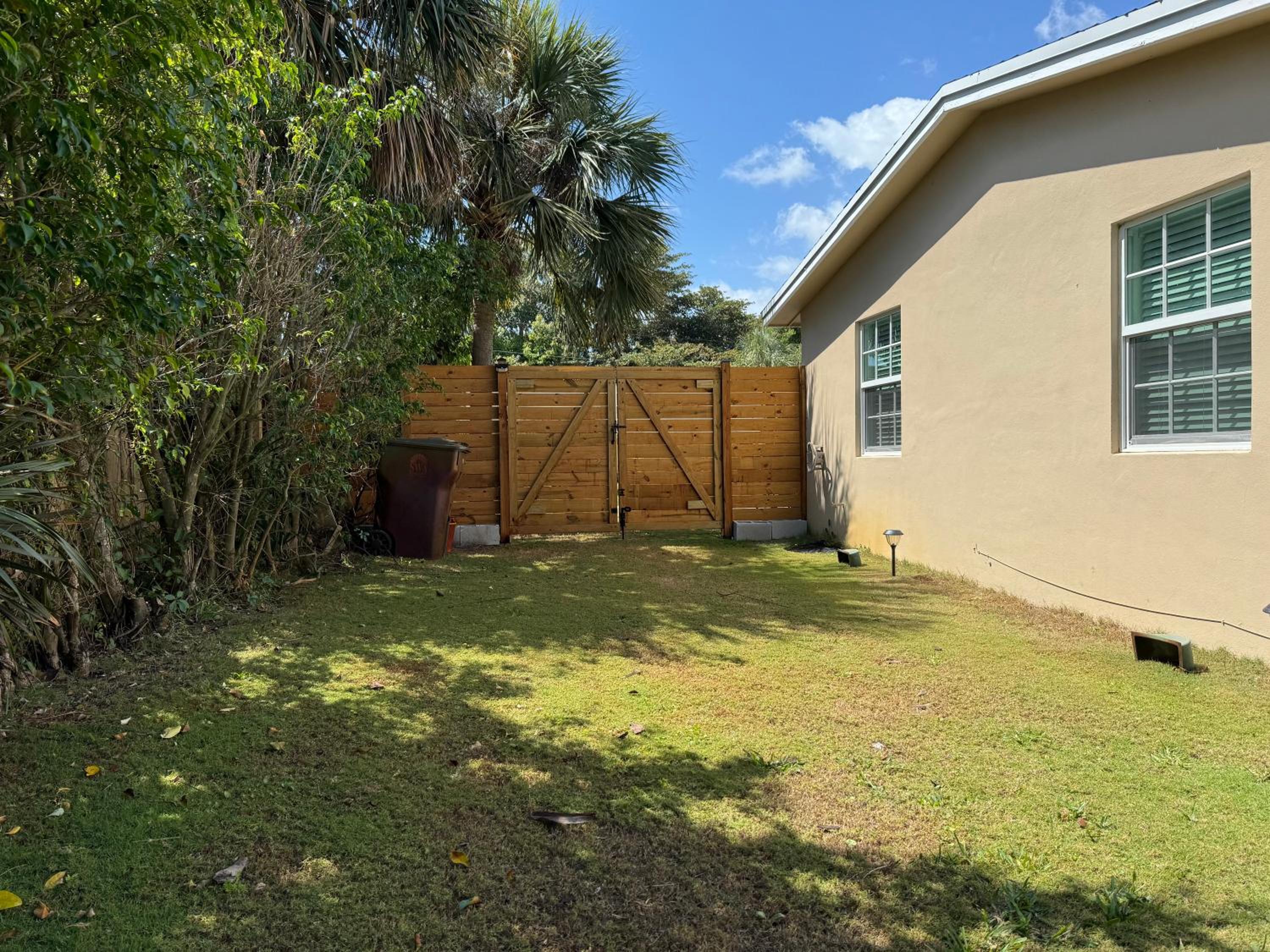 Two-Bedroom House photo 3