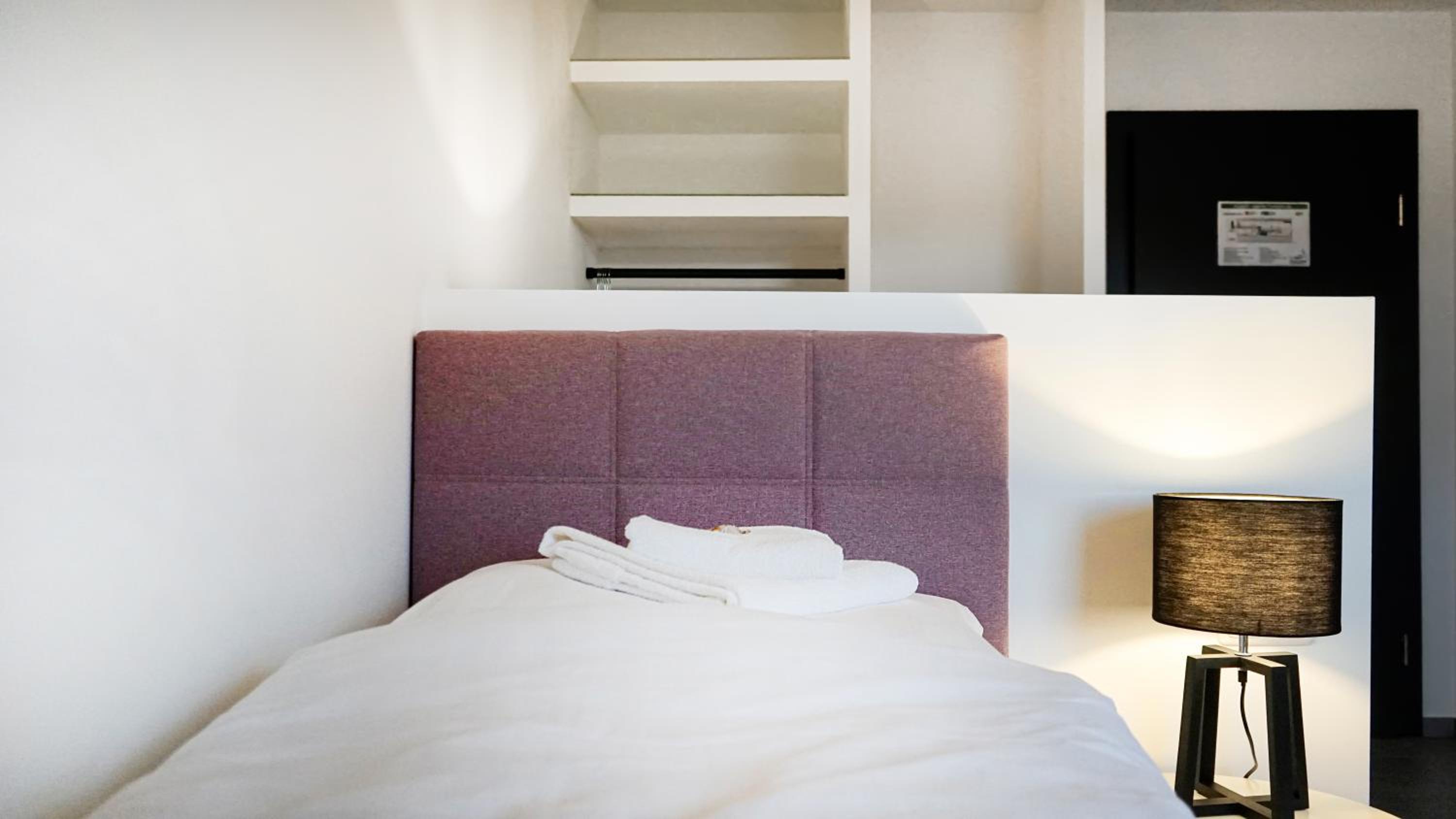 Single Room with Private Bathroom photo 3