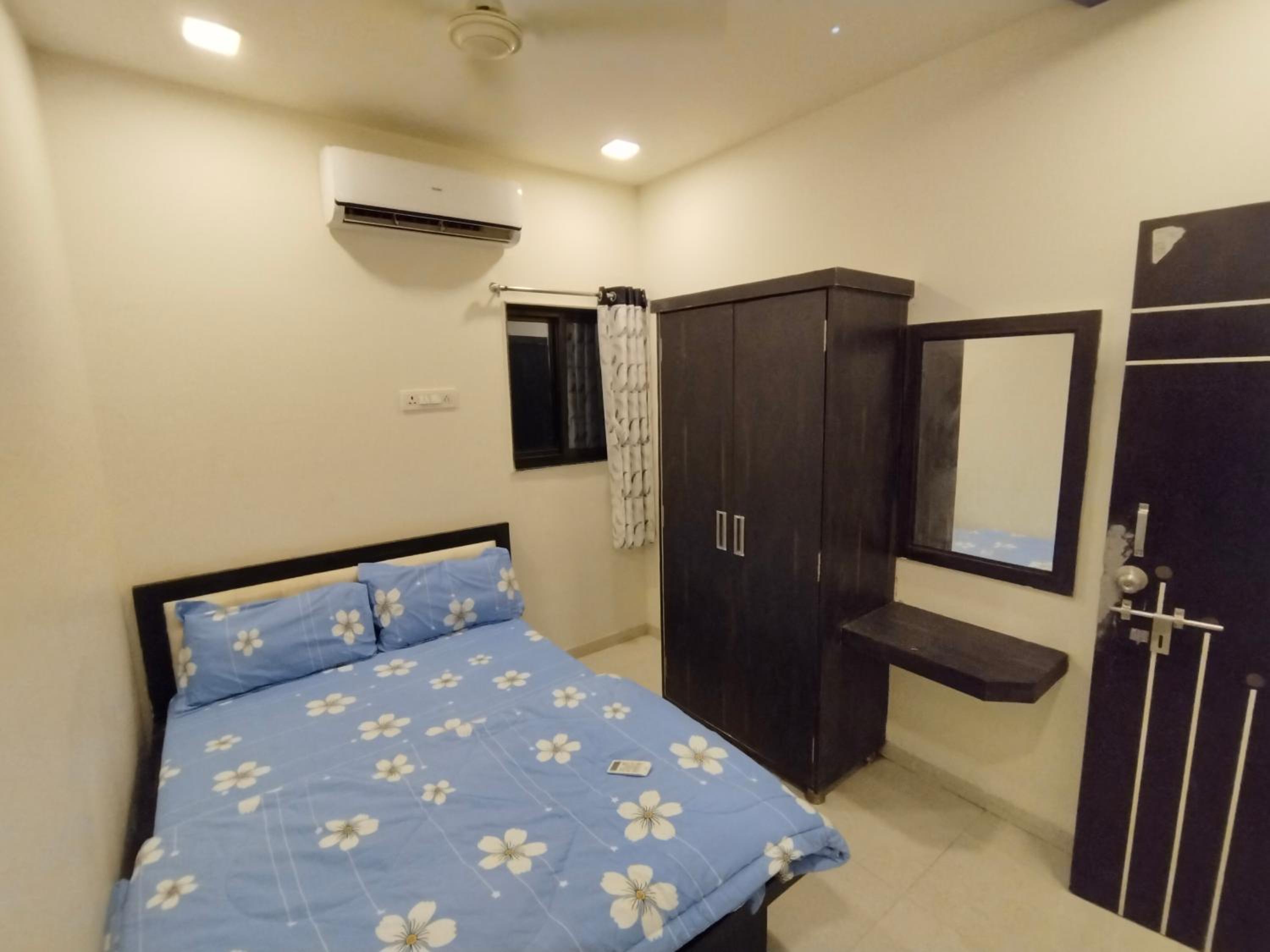 Three-Bedroom Villa photo 1