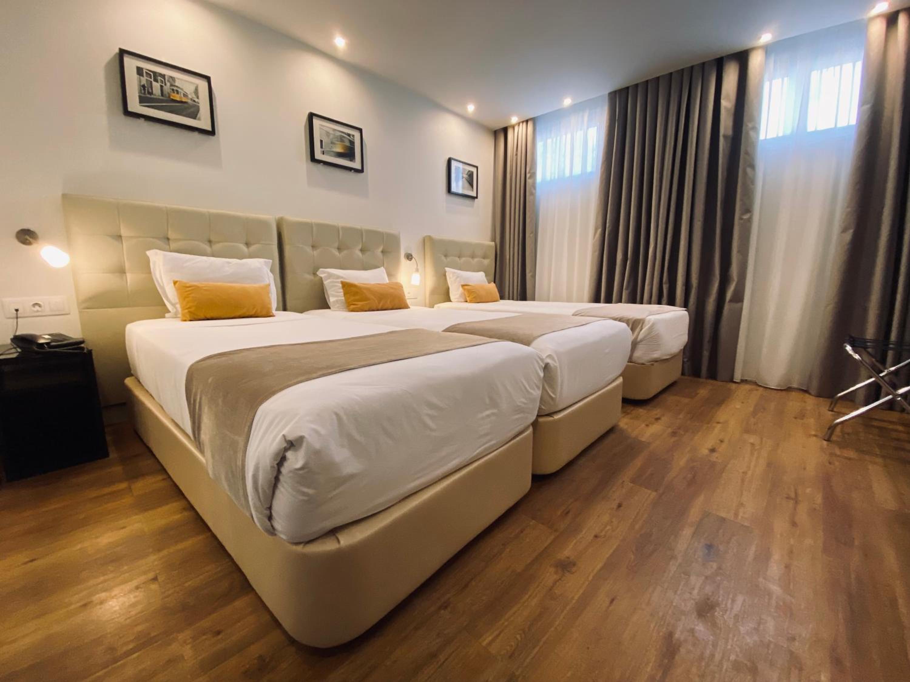 Triple Room Lower Level Without Kitchenette