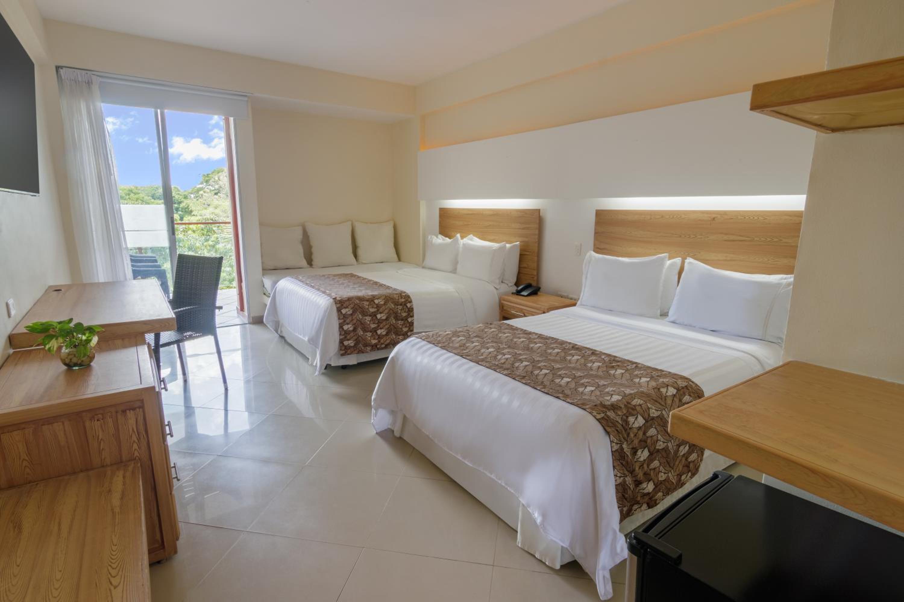 Superior Twin Room - Photo 1