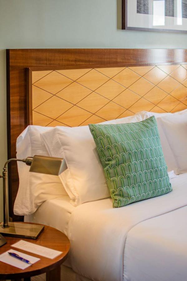 Standard Small Room