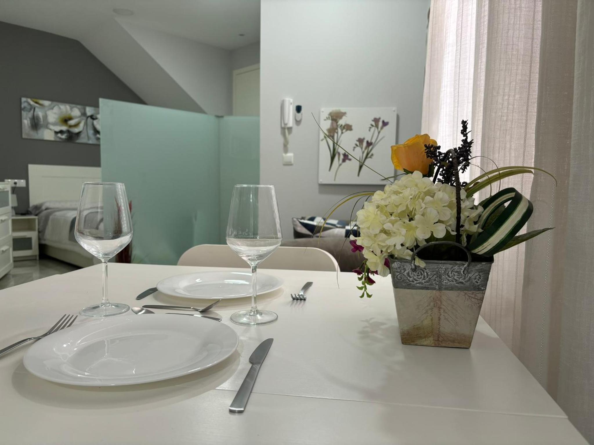 Studio Apartment photo 2