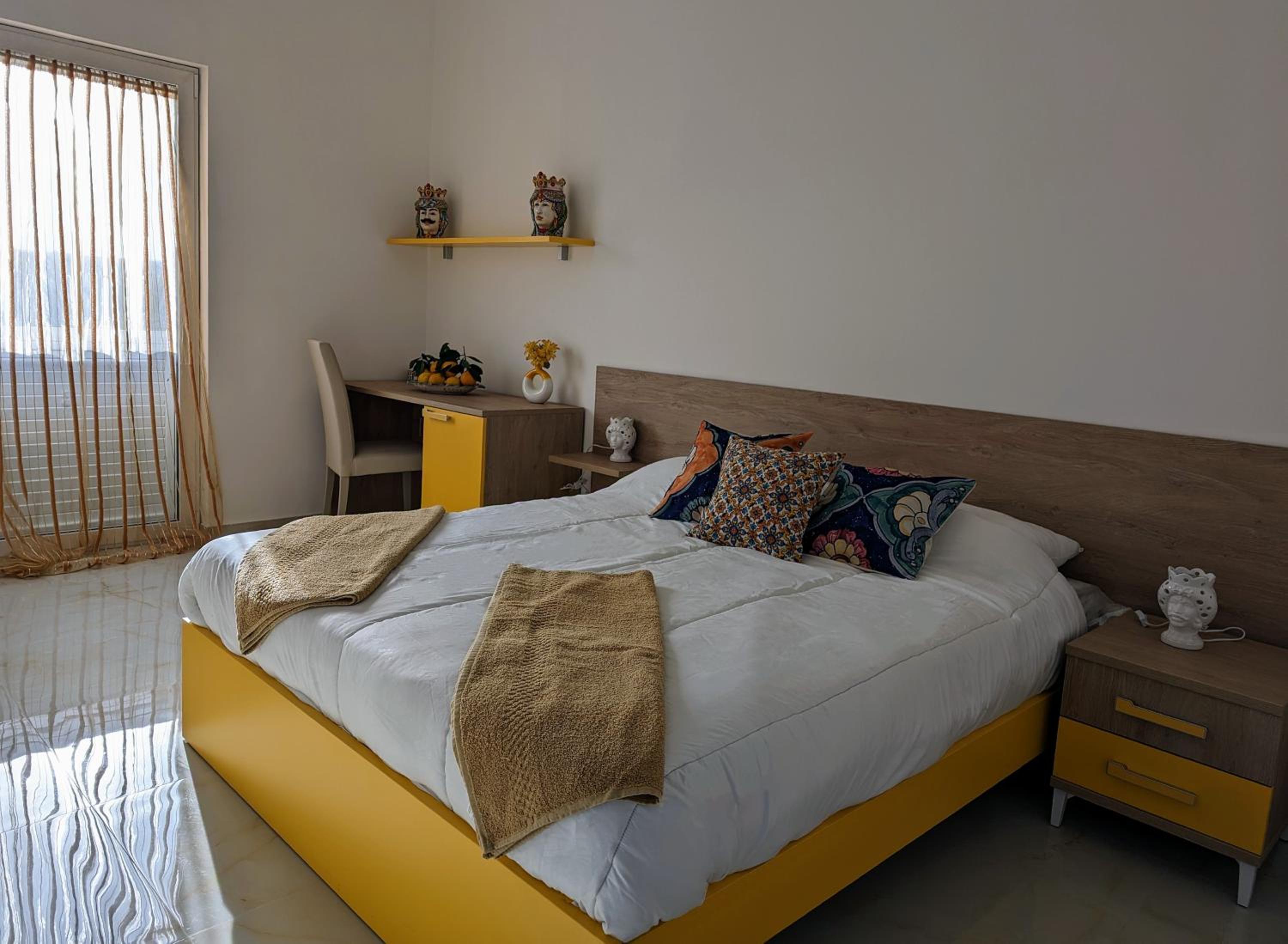 Queen Room With Pool View