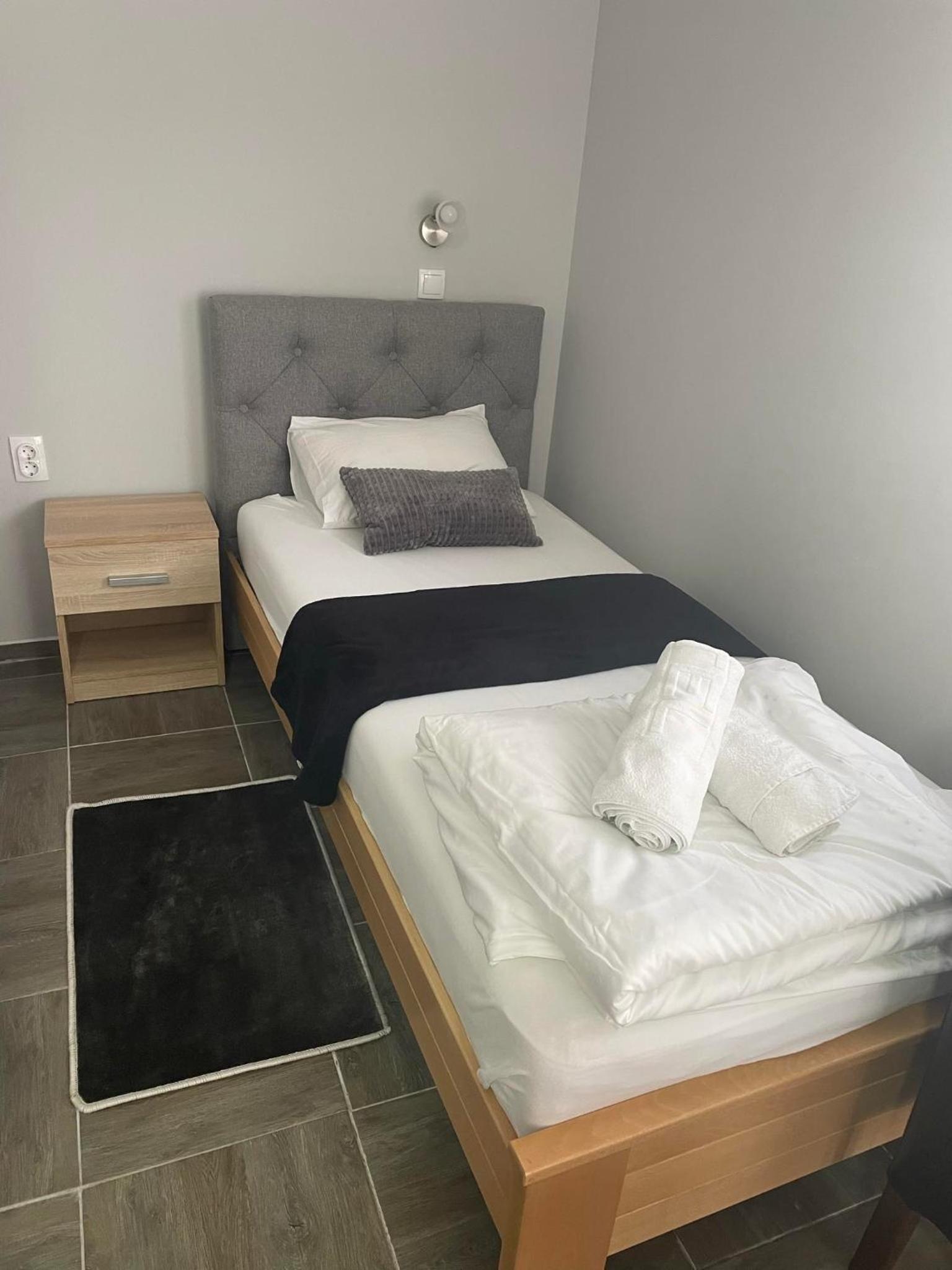 Deluxe Triple Room photo 3