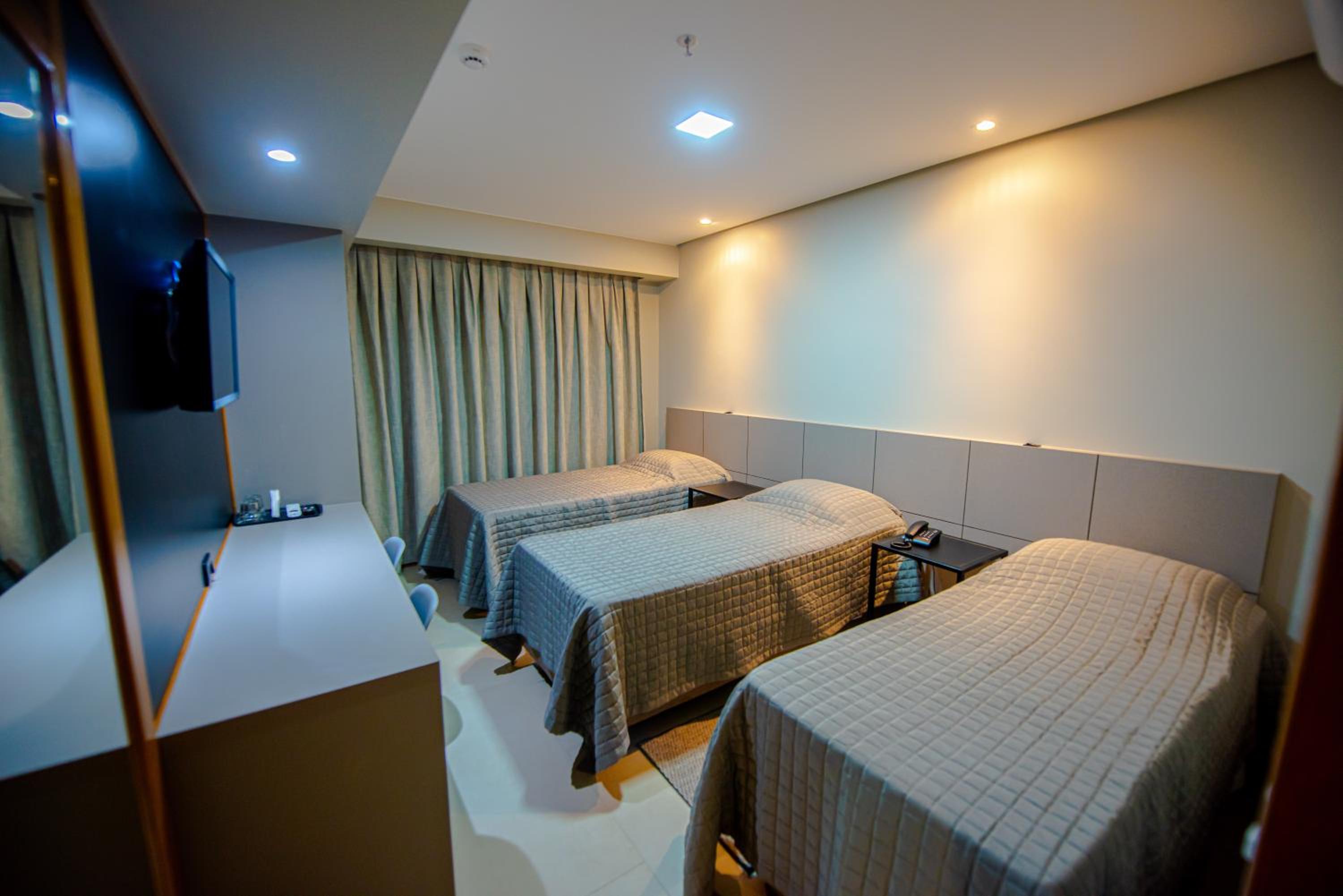 Deluxe Triple Room photo 3