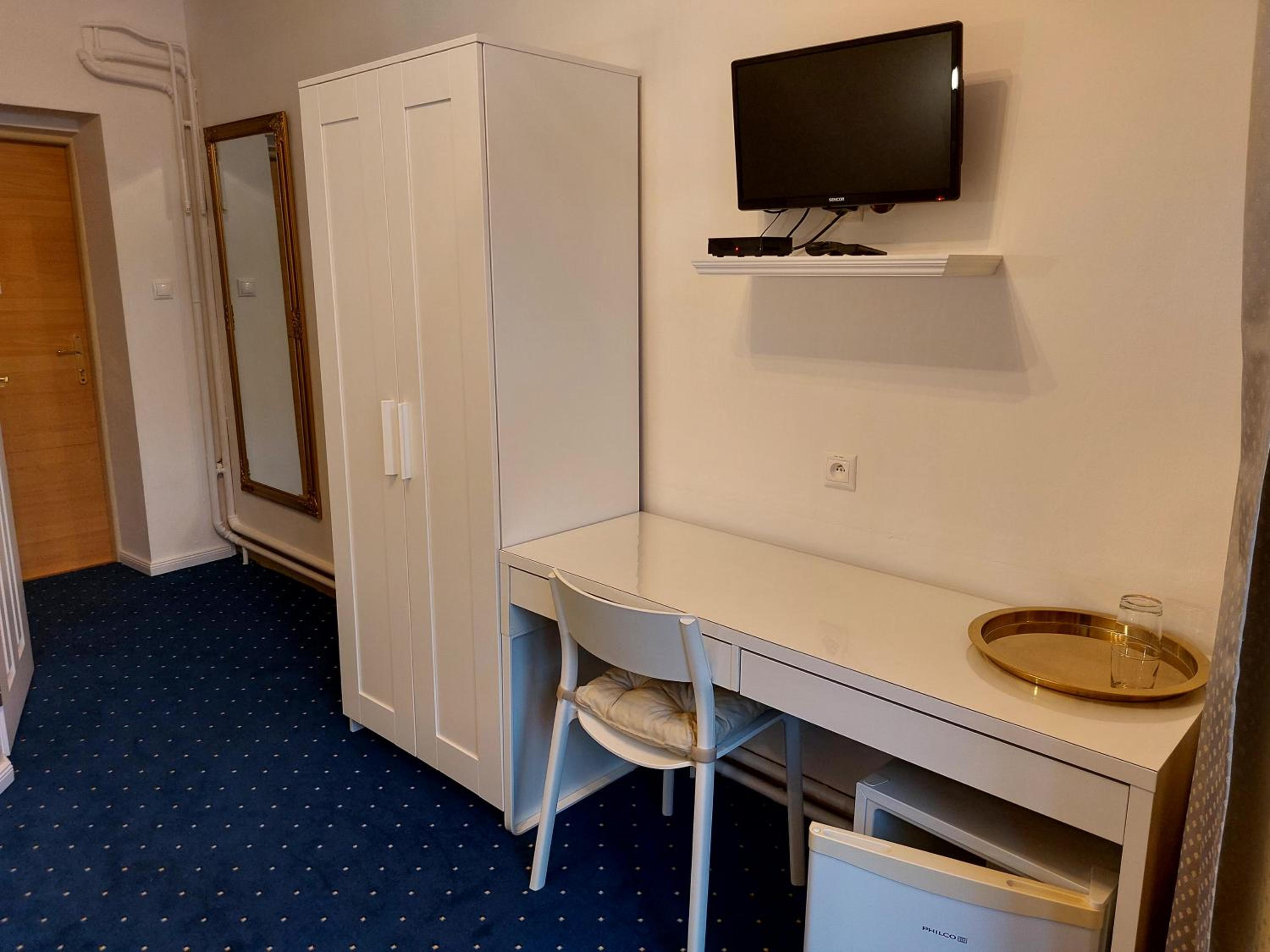 Deluxe Single Room photo 3