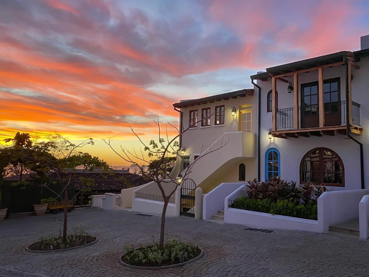 Villa photo 1
