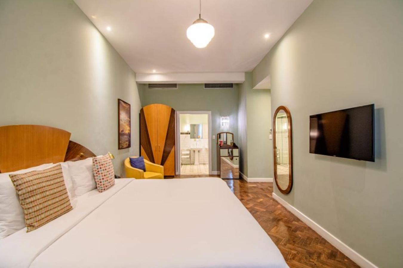 Deluxe Big Room