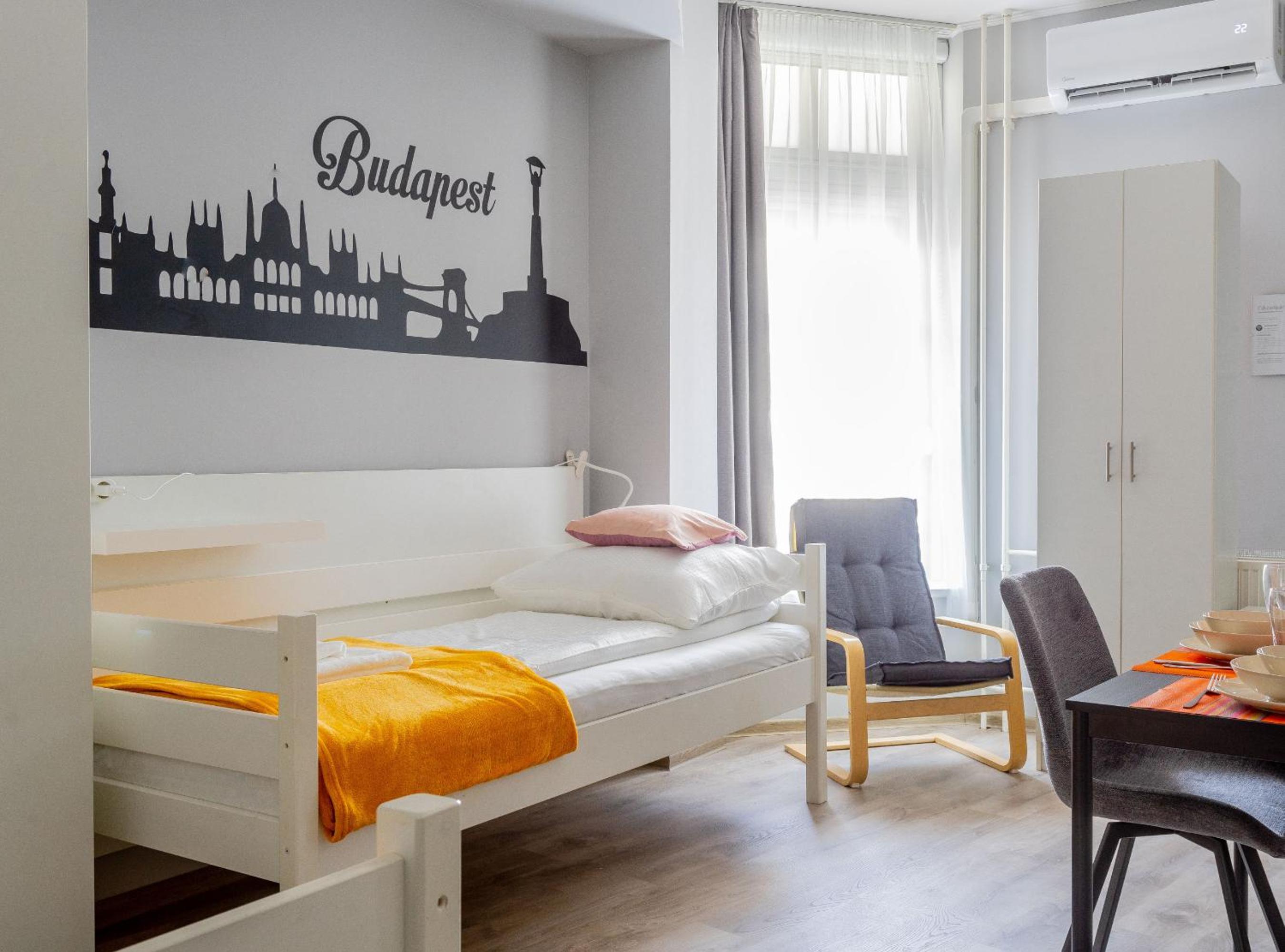 Quadruple Room with Private Bathroom