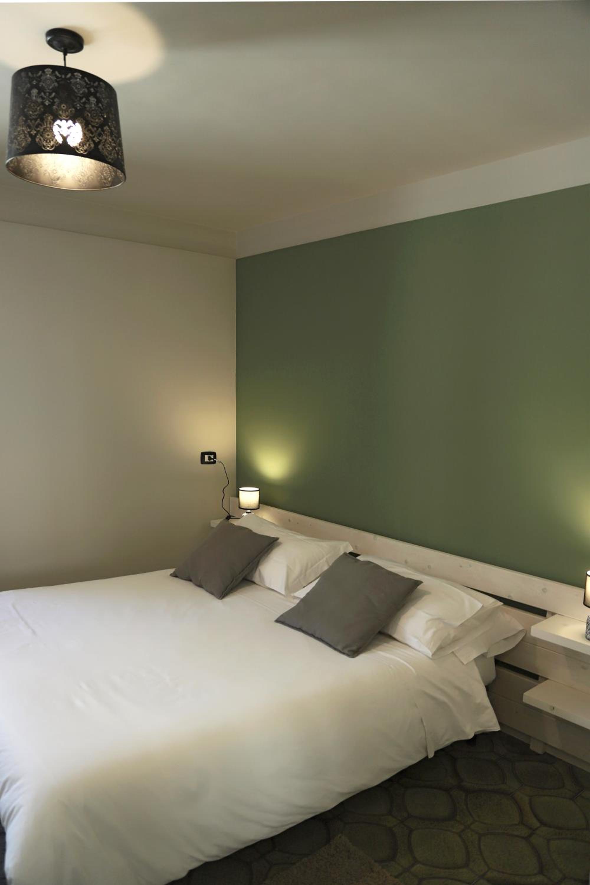 Double Room - Photo 4