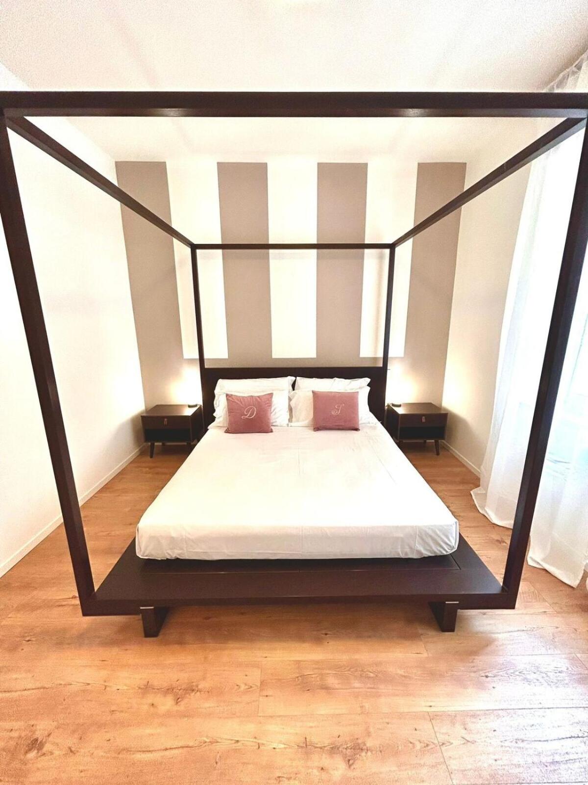 Double Room with Exterior Private Bathroom