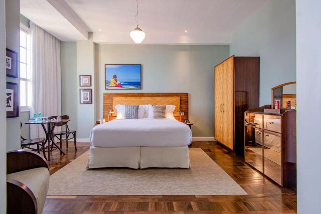 Deluxe Medium Room