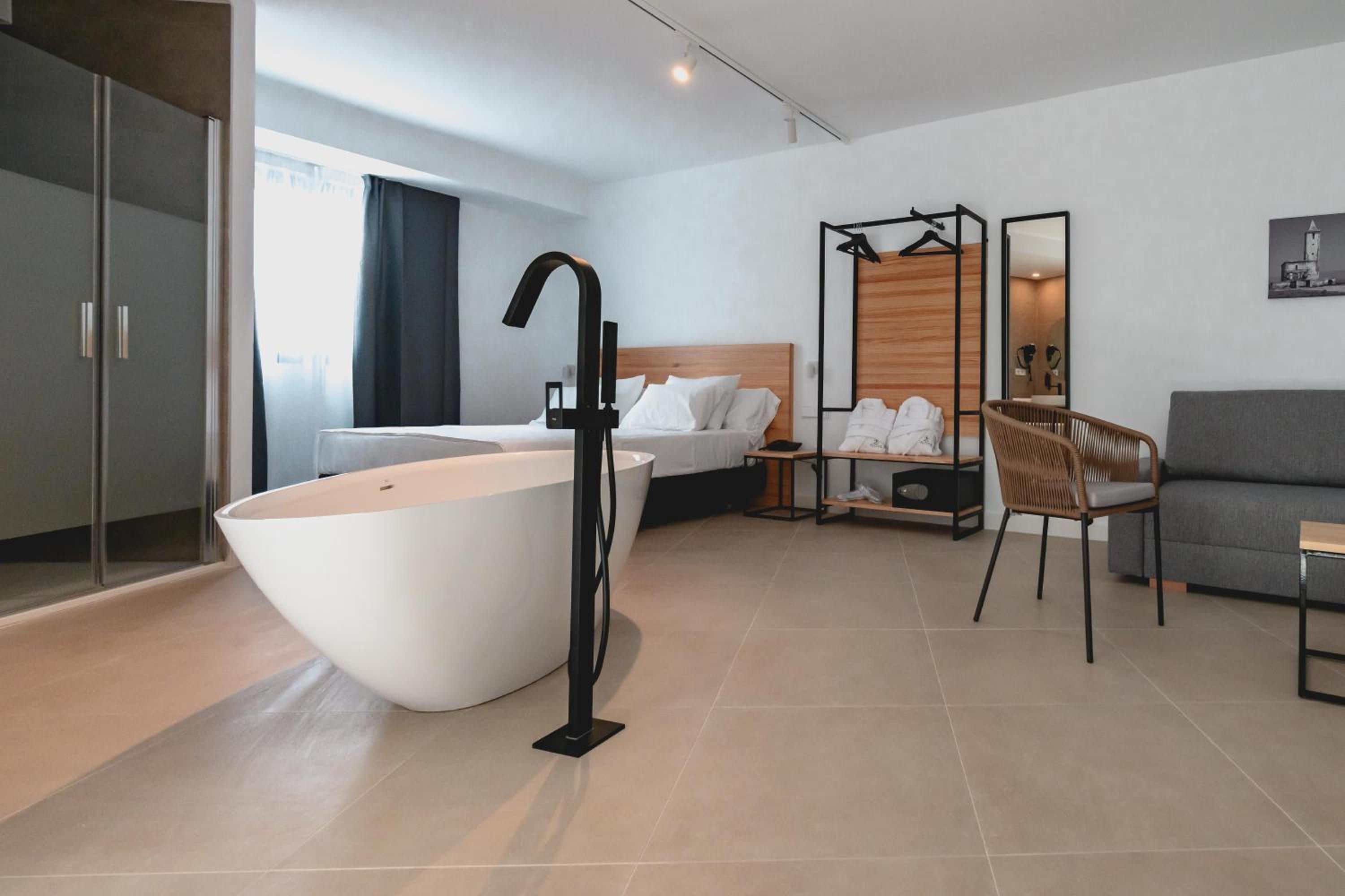 Suite with Terrace photo 2
