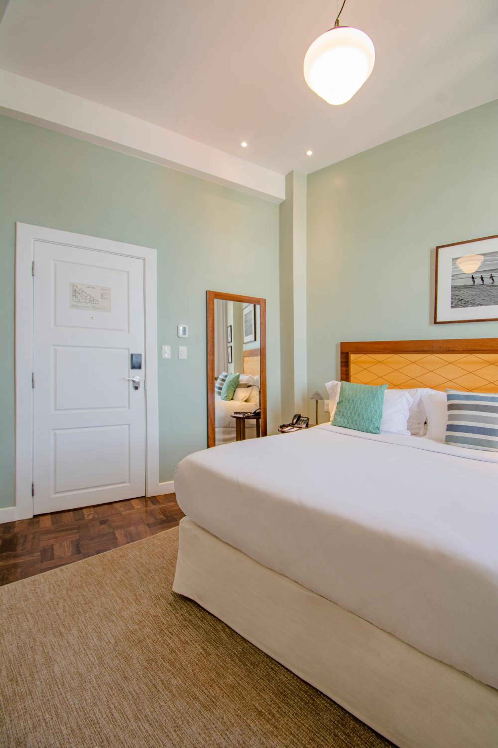 Superior Small Room