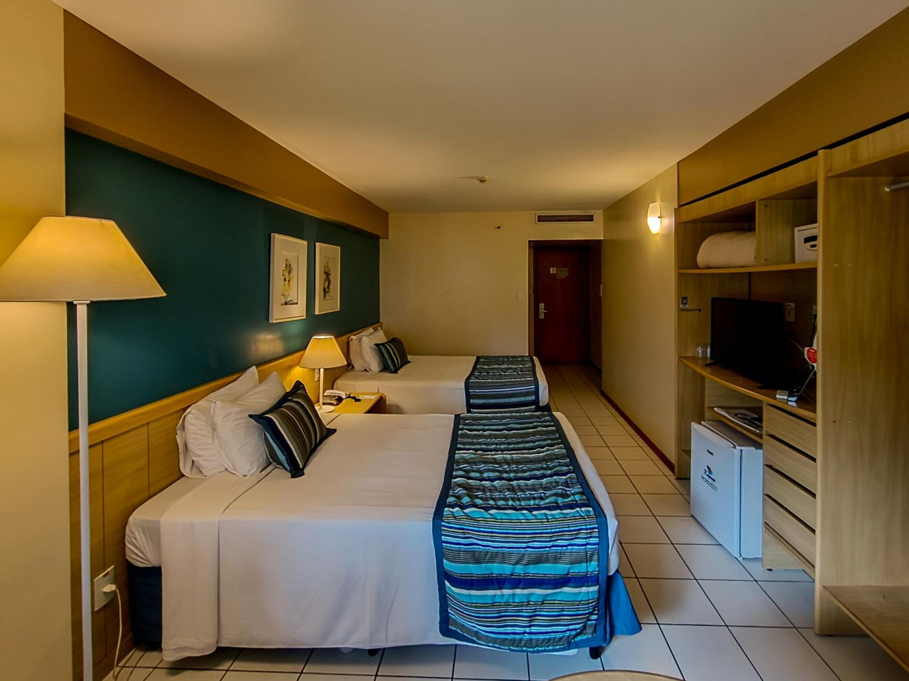 Deluxe Double Room with Two Double Beds thumbnail 6