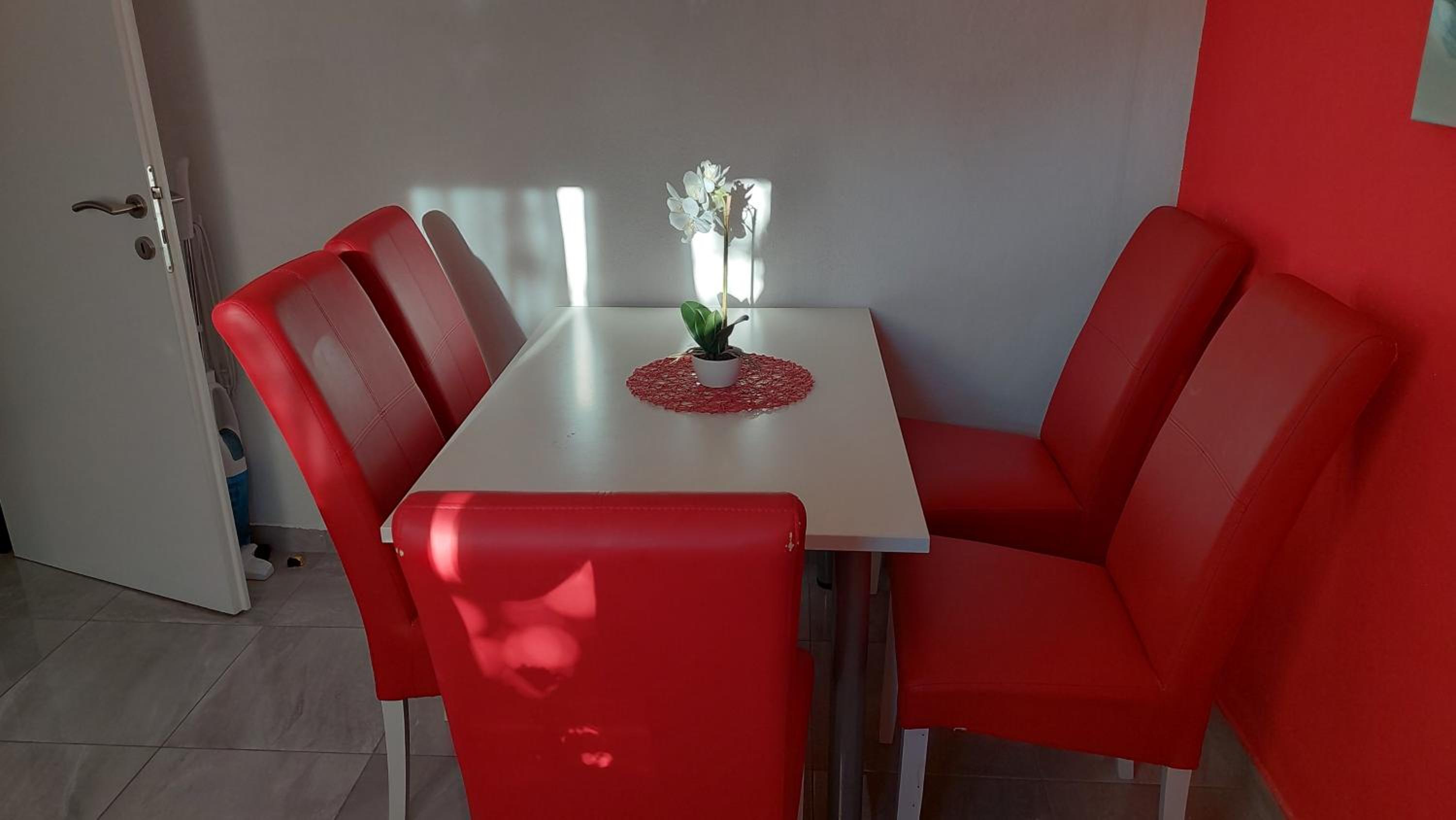 Two-Bedroom Apartment - Photo 3