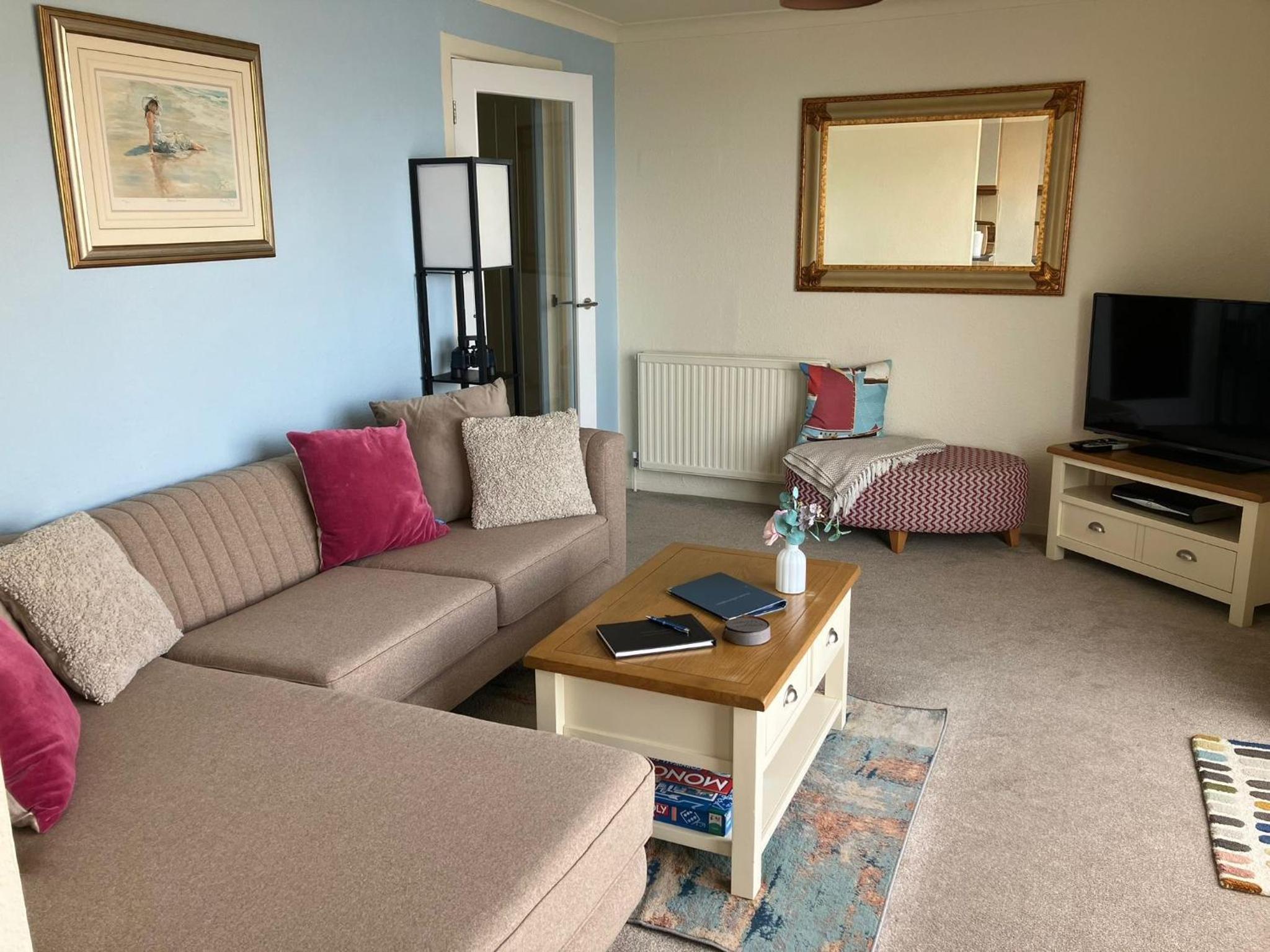Three-Bedroom Apartment photo 1