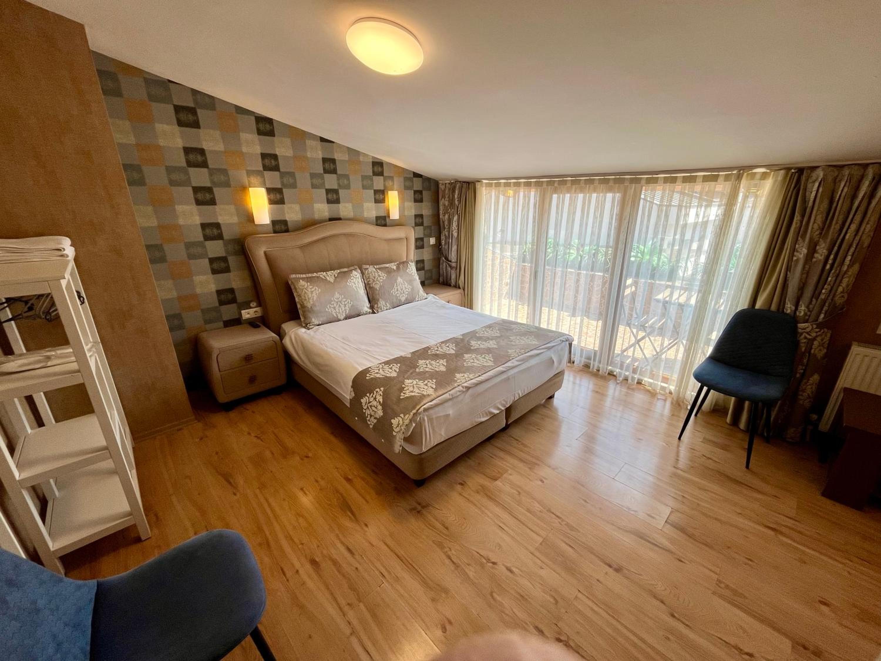 Double Room with Balcony photo 1