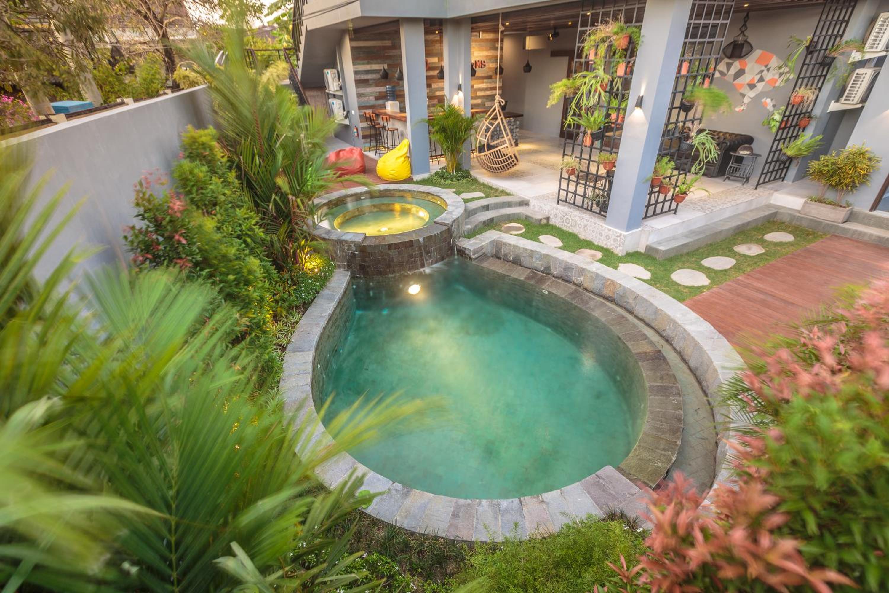 Six-Bedroom Villa  - Photo 22
