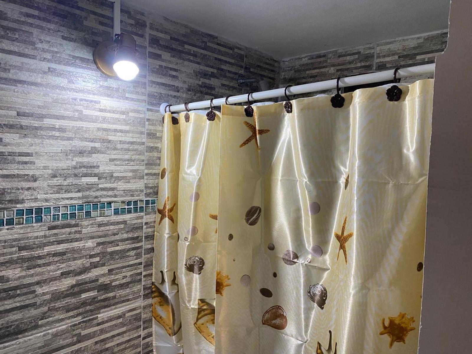 Family Room with Private Bathroom photo 2