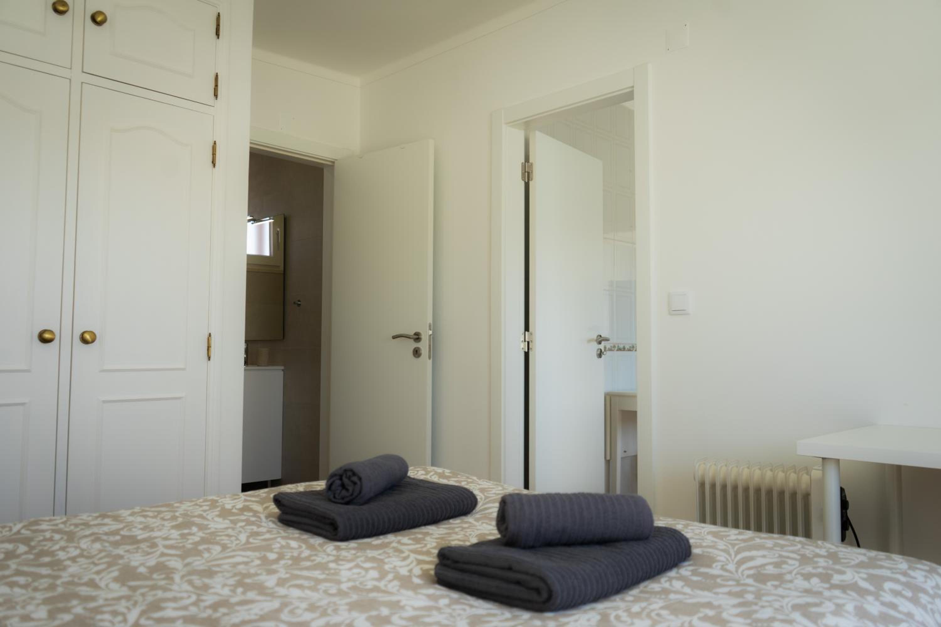 One-Bedroom Apartment photo 3