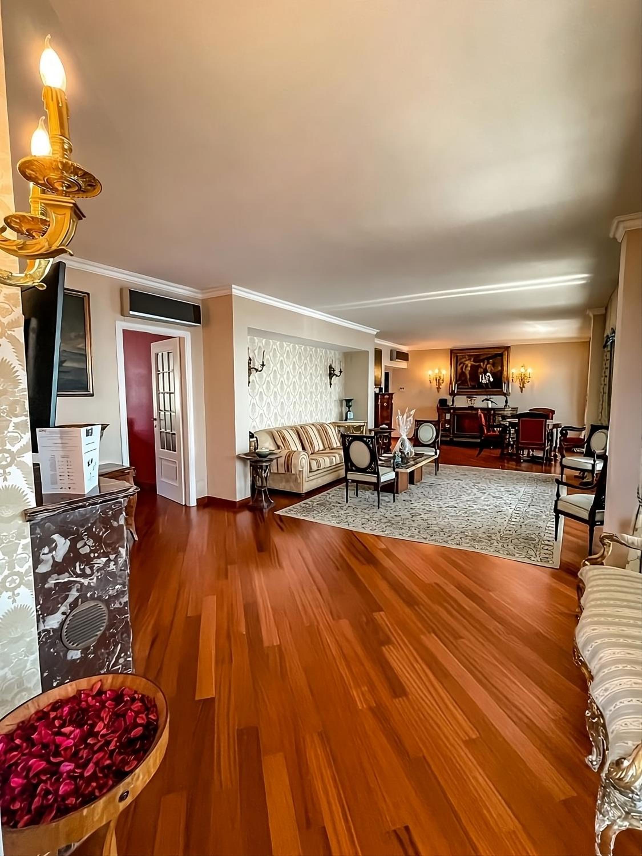 Presidential Suite photo 2
