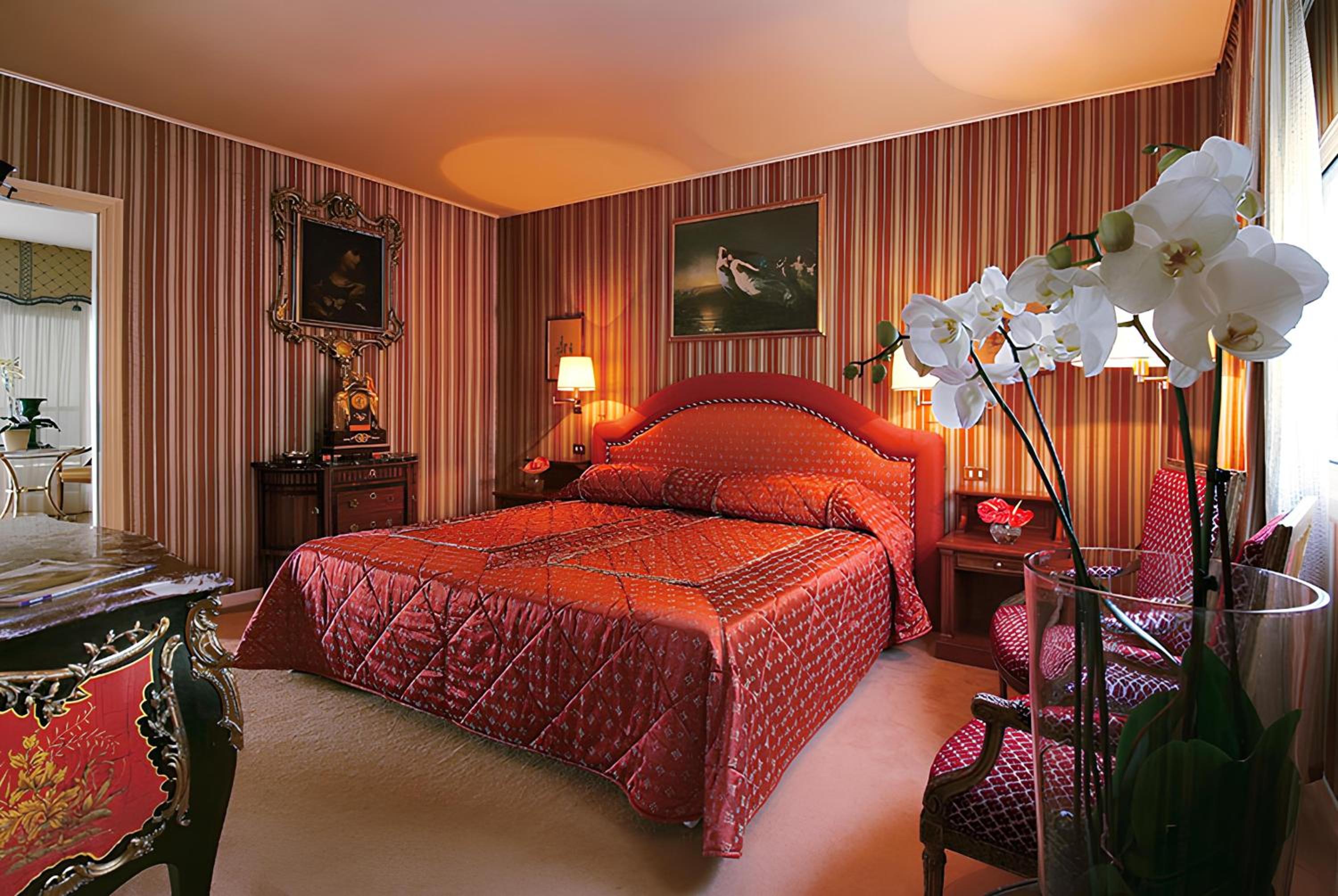 Presidential Suite photo 3