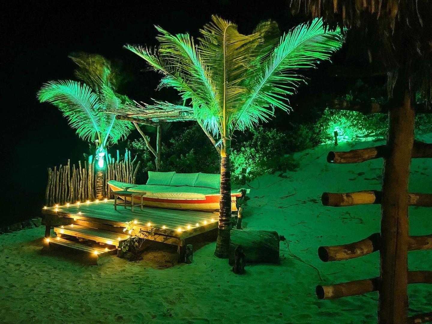Bungalow - Beach Front - Photo 20
