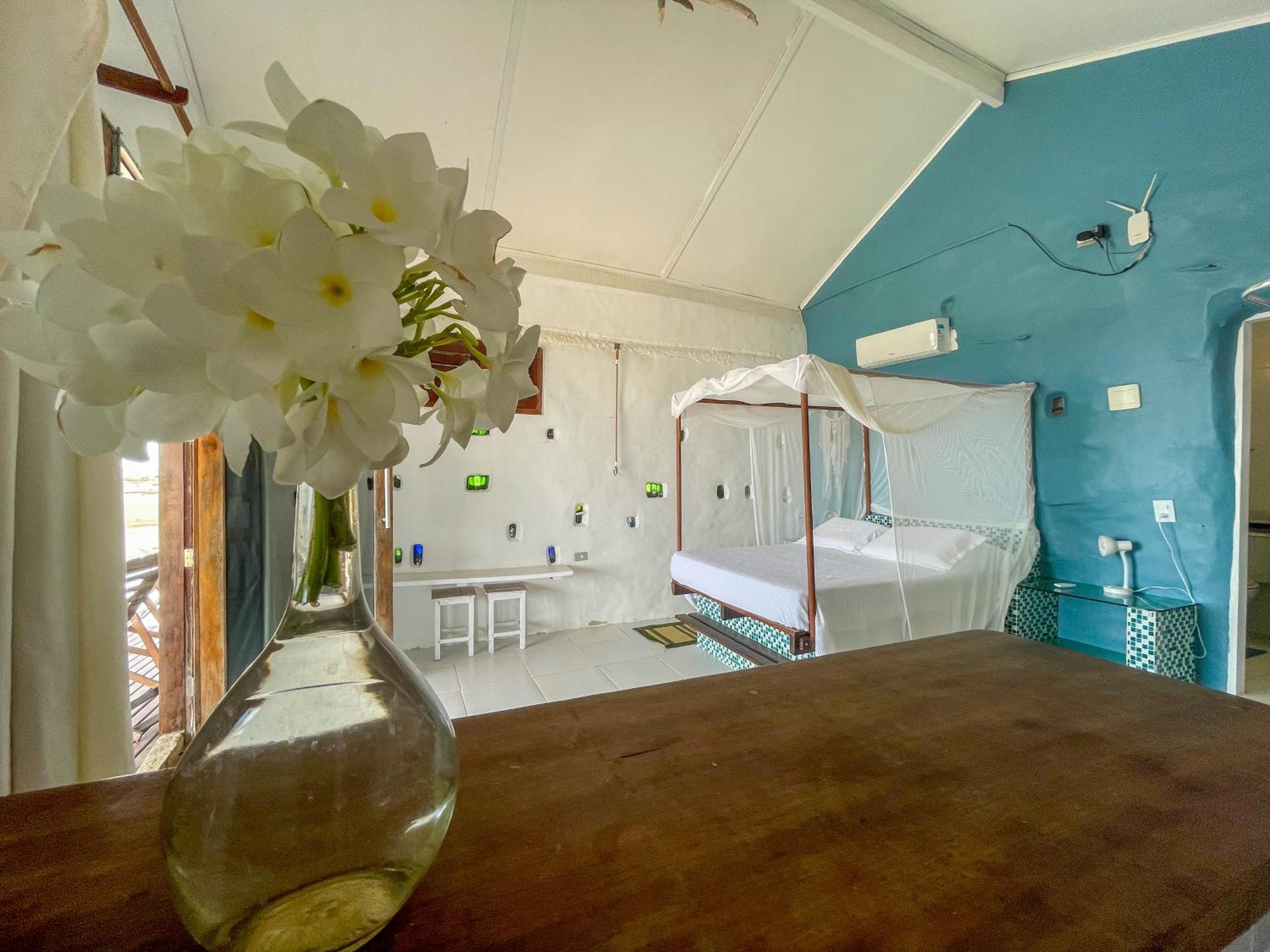 Bungalow - Beach Front - Photo 14